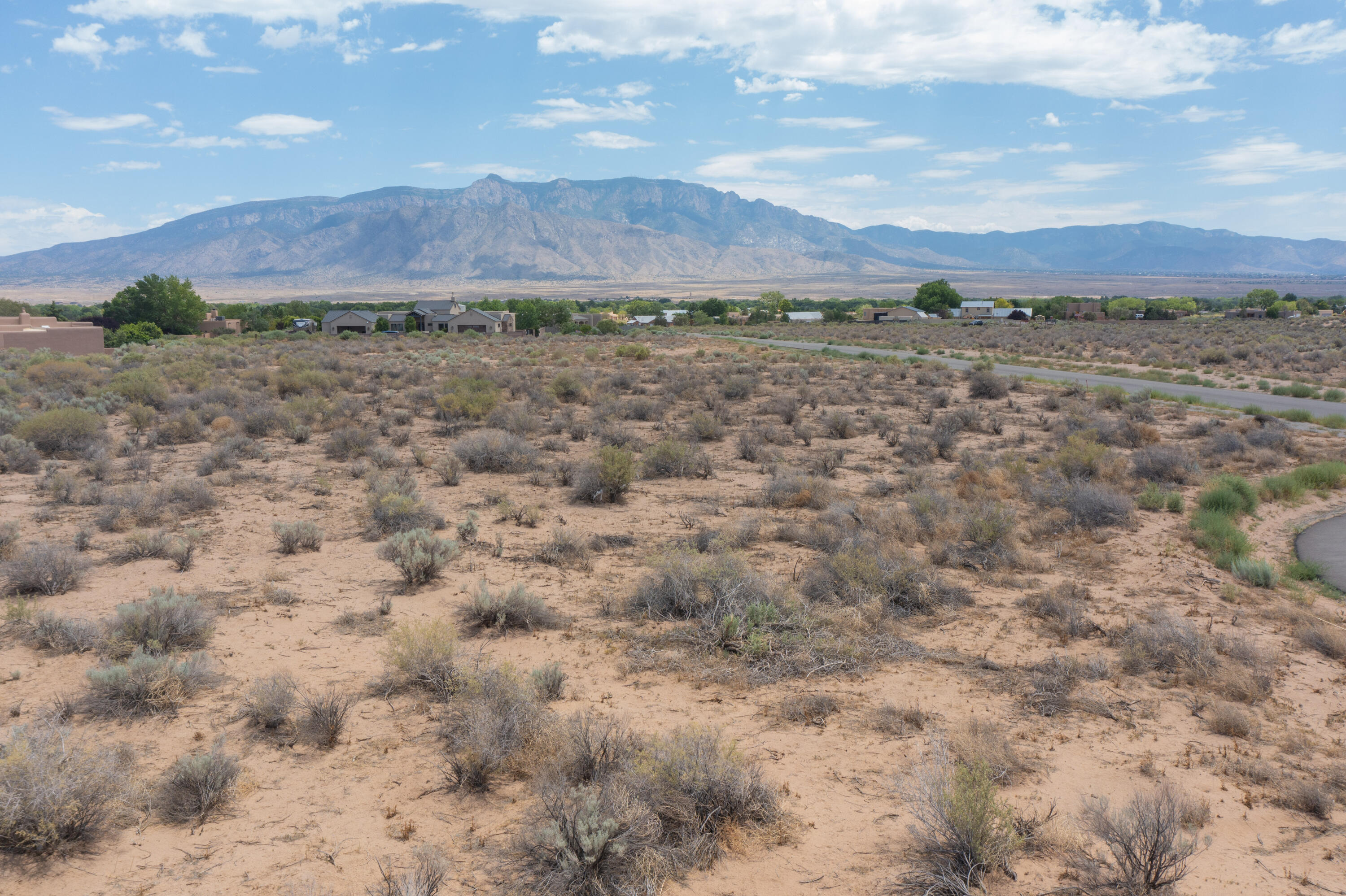 12c Desert Luna