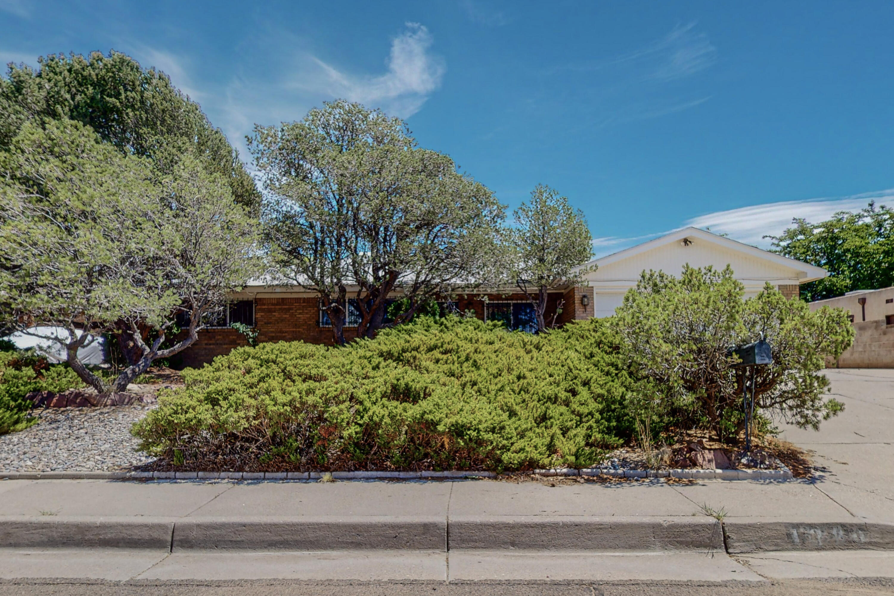 1320 Paisano Street NE