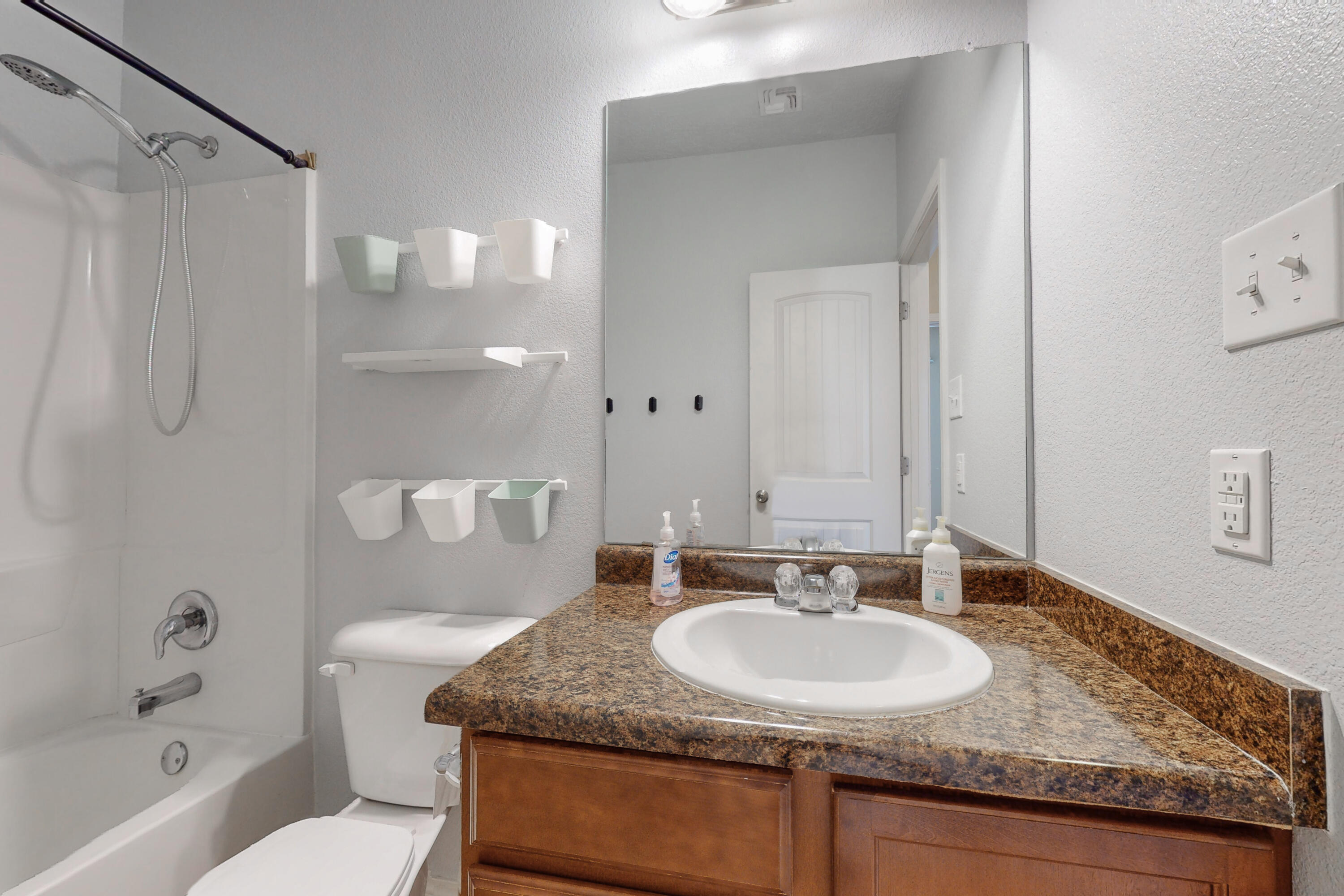 1406 Blue Sky Loop NE