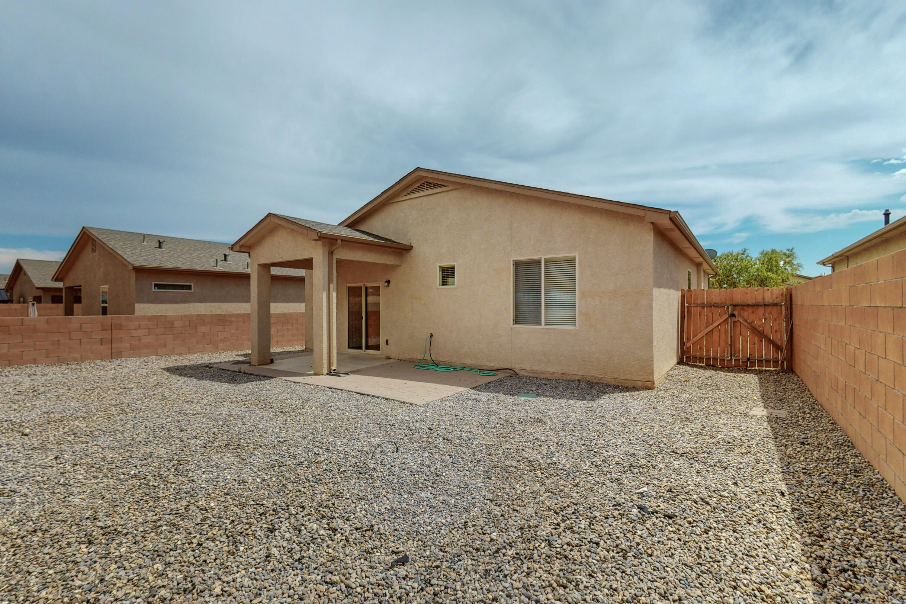 1406 Blue Sky Loop NE