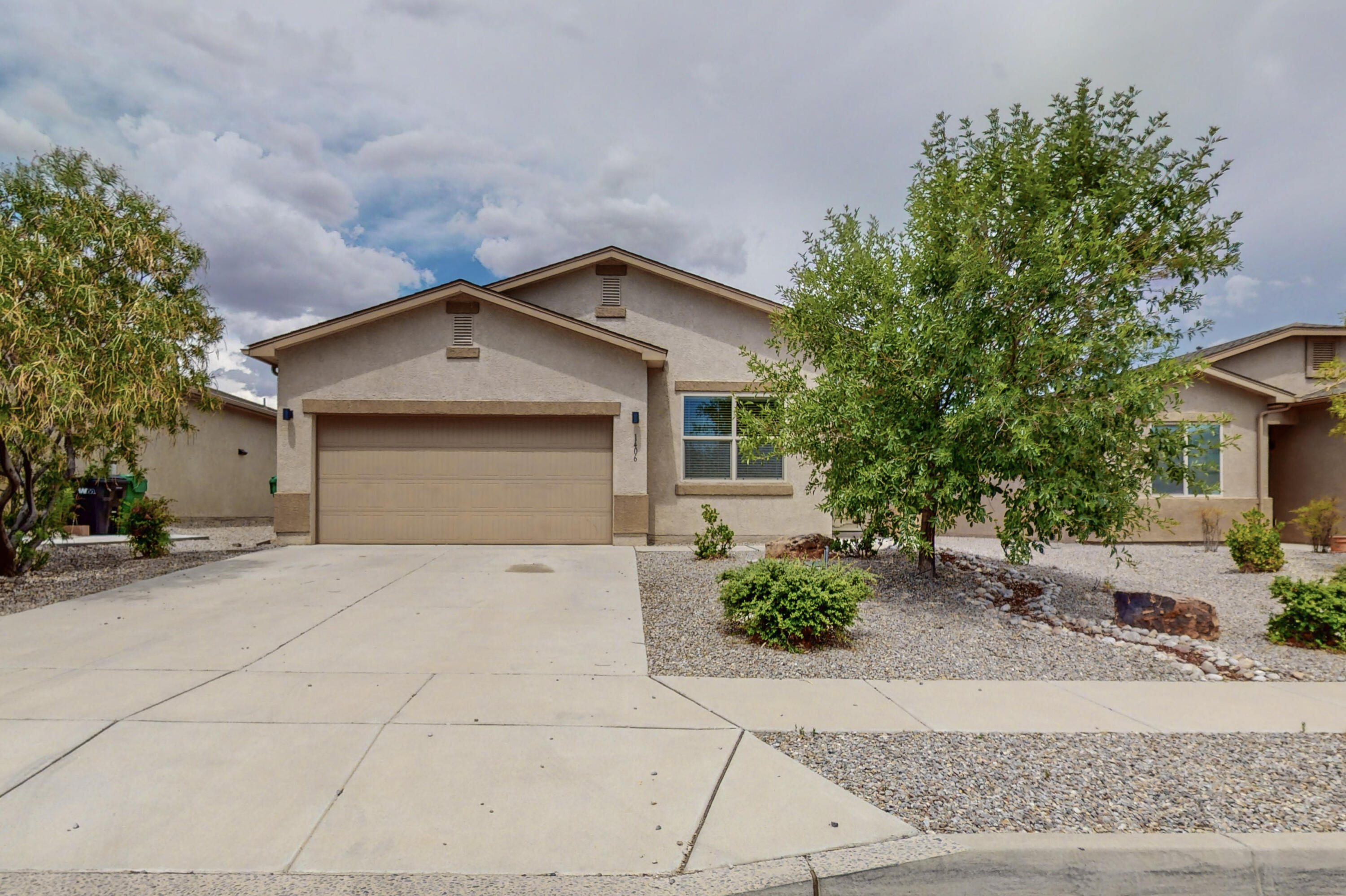 1406 Blue Sky Loop NE