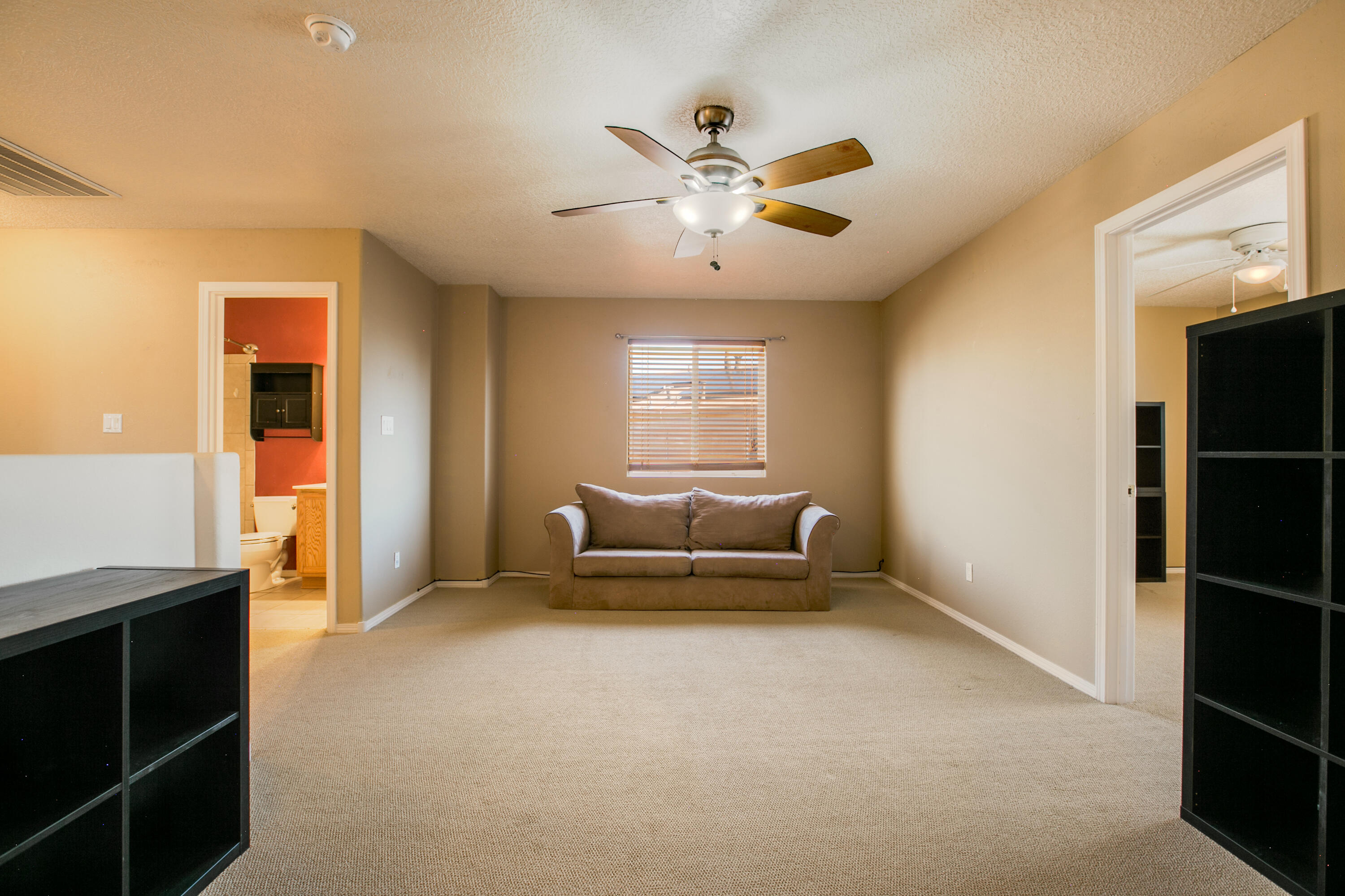 979 Dry Creek Court NE