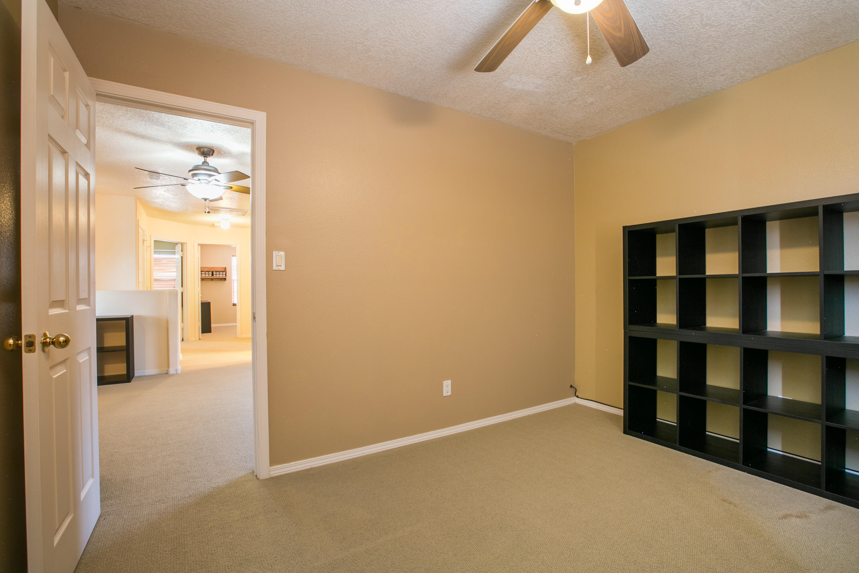 979 Dry Creek Court NE