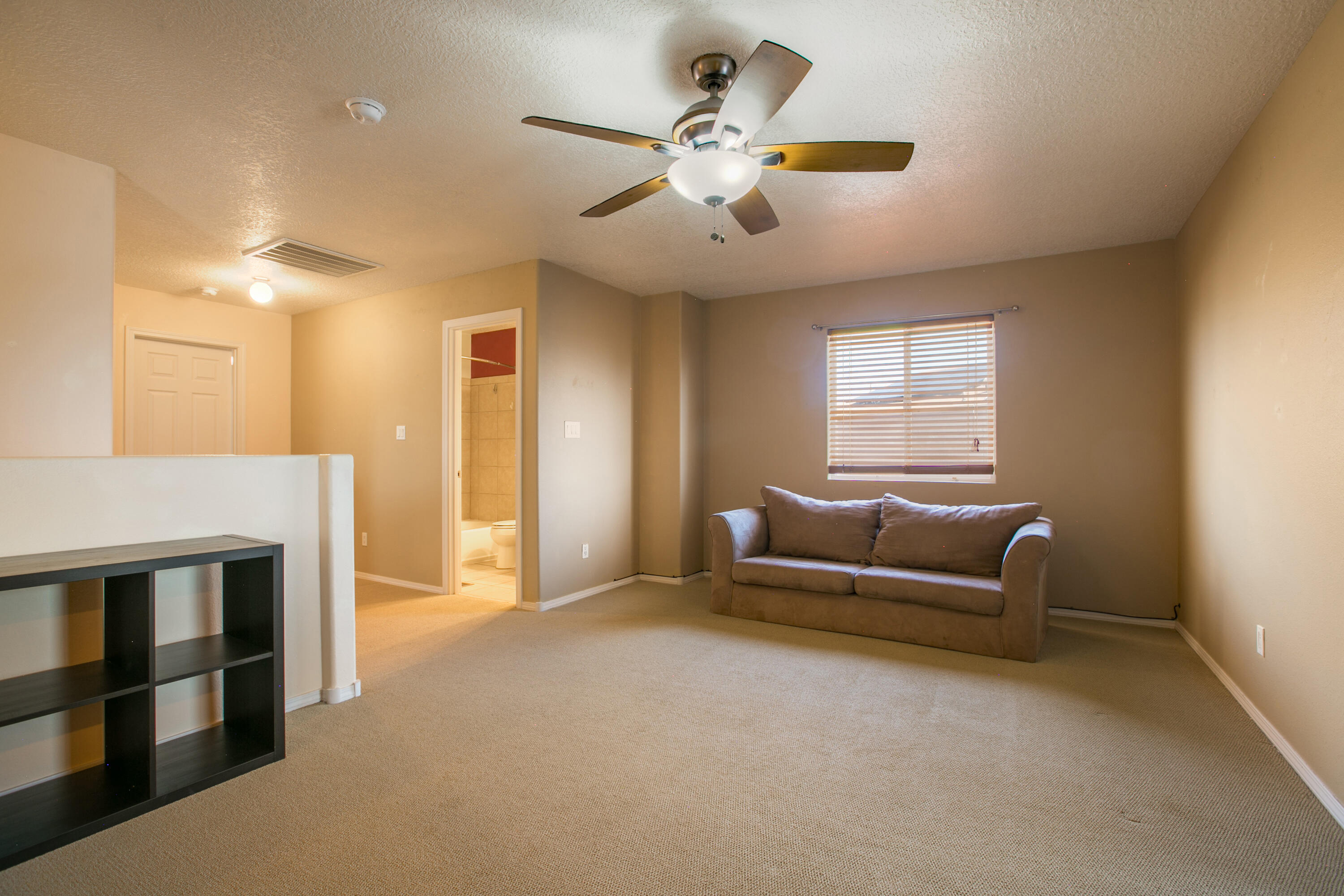 979 Dry Creek Court NE