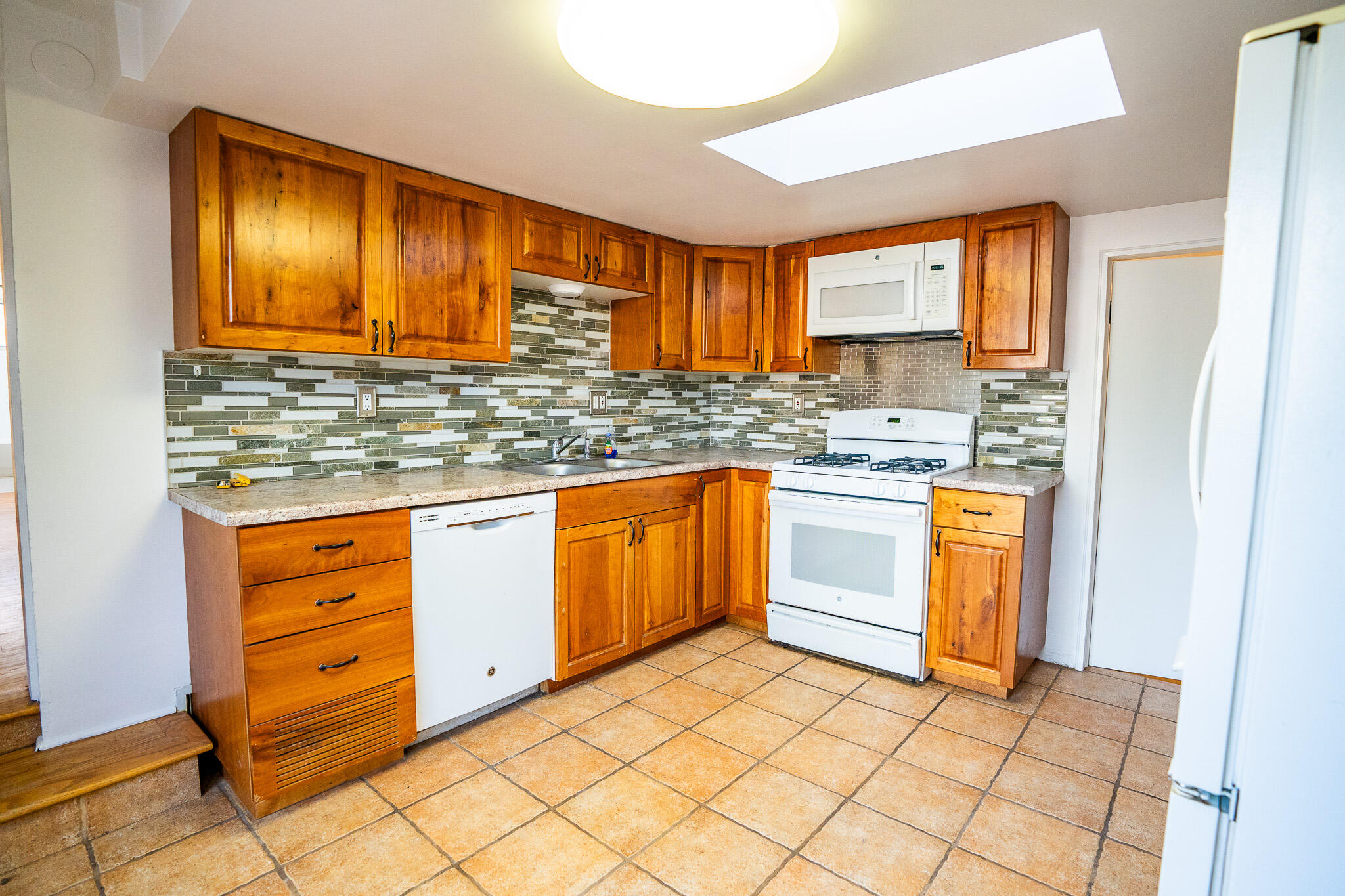 503 Vassar Drive SE