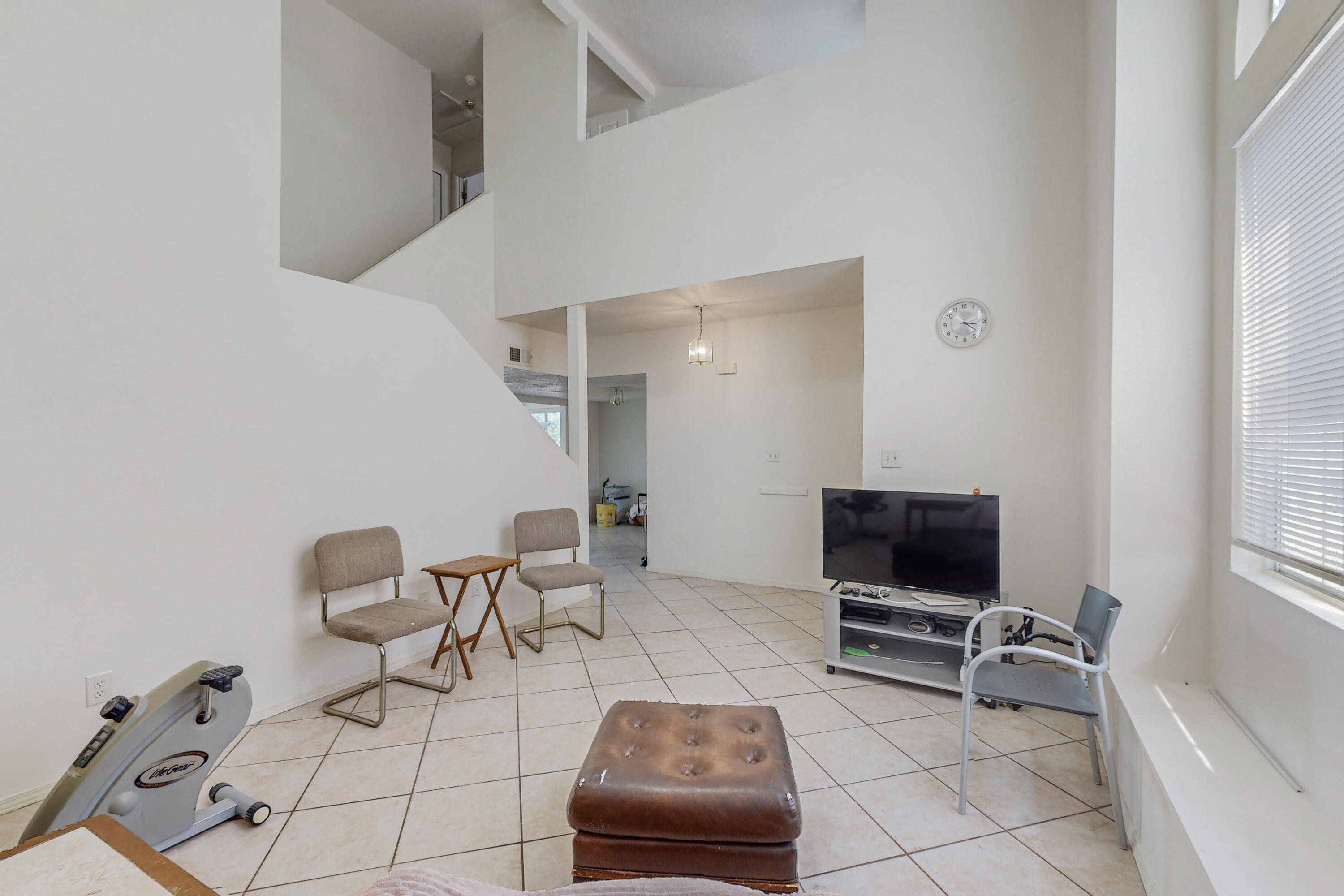 1980 Raspberry Drive NE