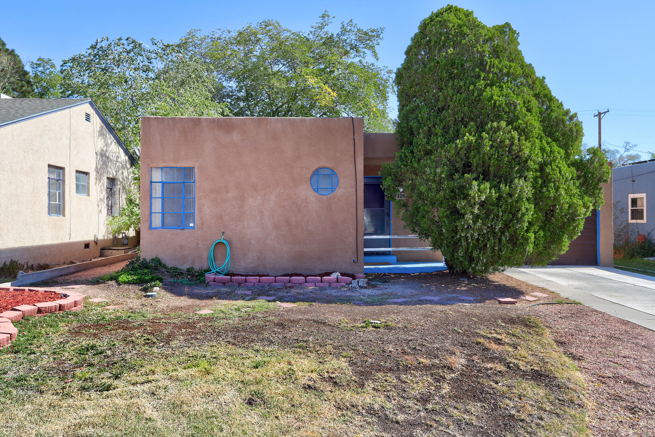 408 Carlisle Boulevard SE