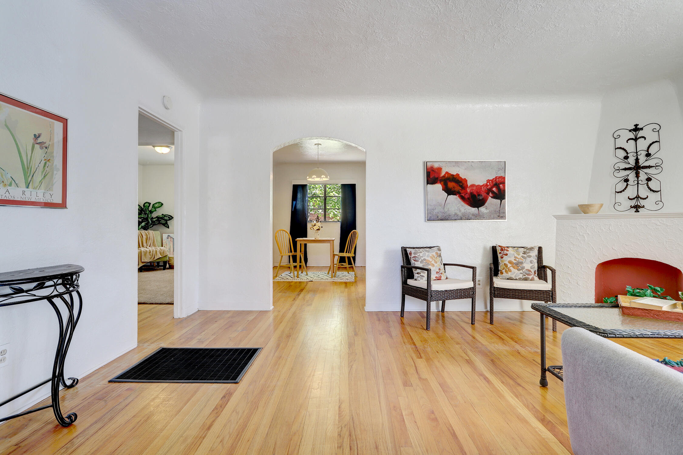 408 Carlisle Boulevard SE