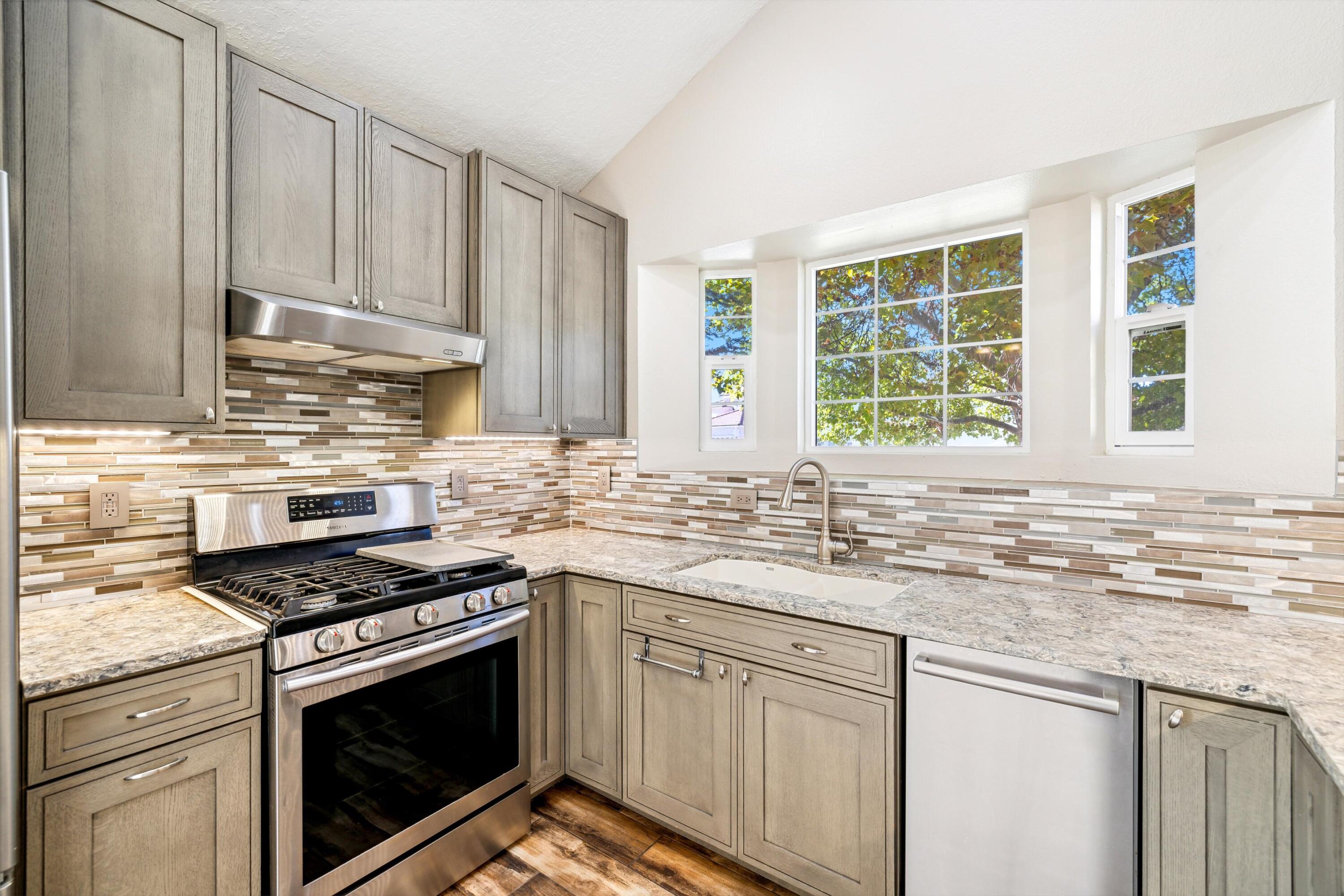 4219 Rancho Alegre Road NW