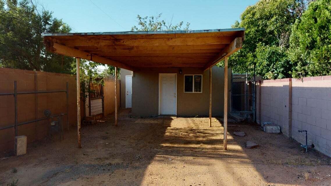 2523 Cardenas Drive NE