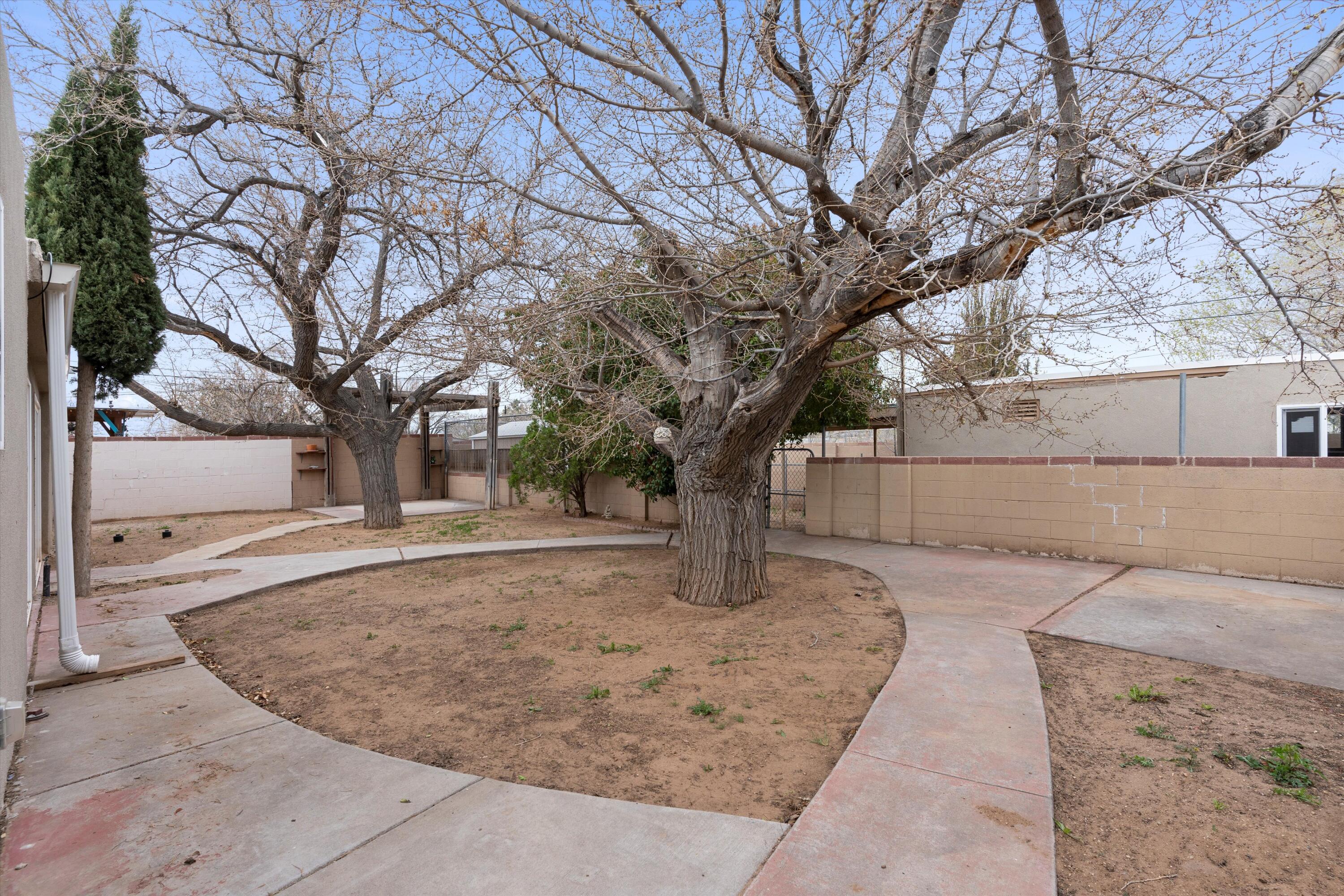 2523 Cardenas Drive NE