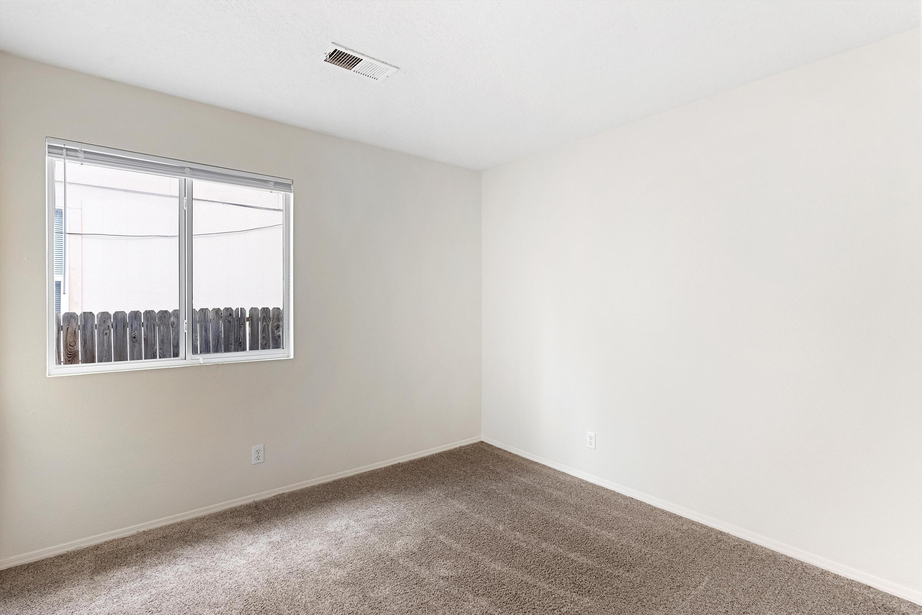 3004 Taos Meadows Drive NE