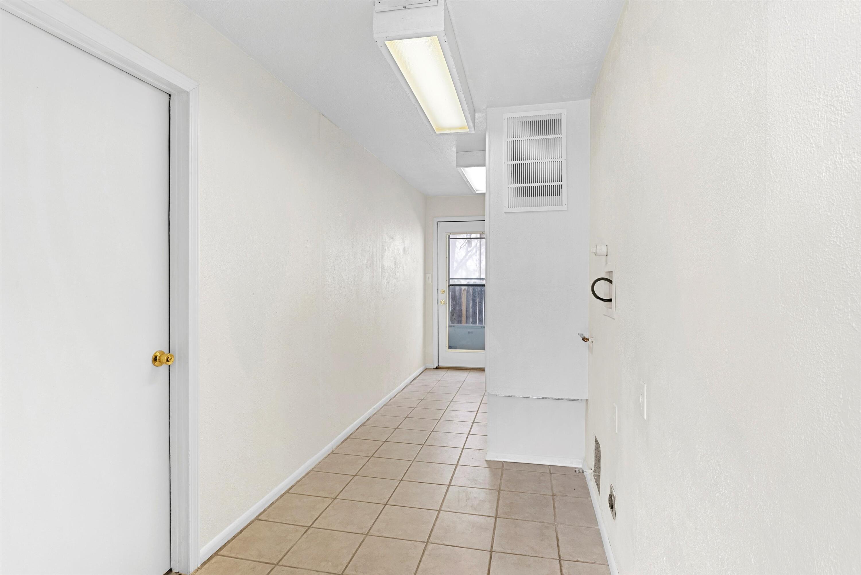 3004 Taos Meadows Drive NE