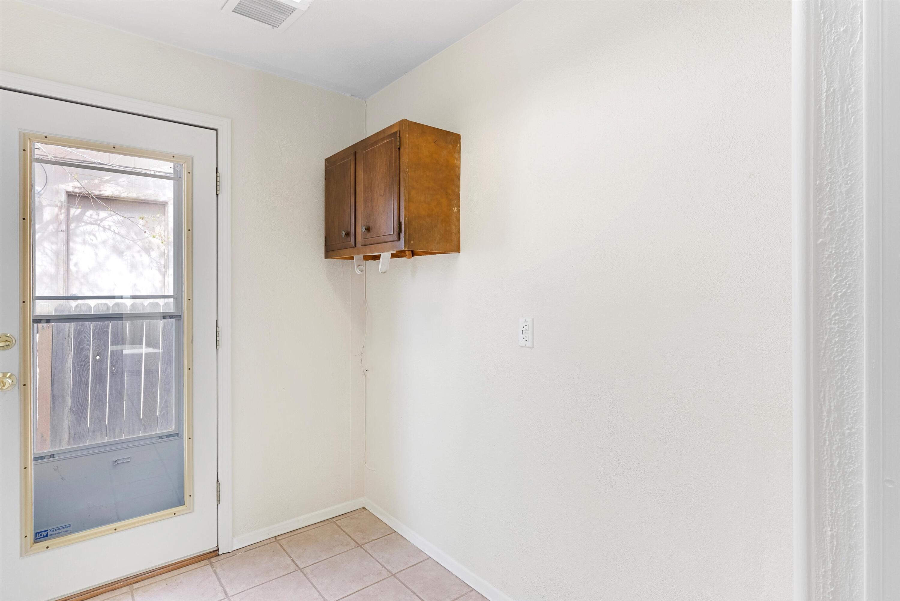 3004 Taos Meadows Drive NE