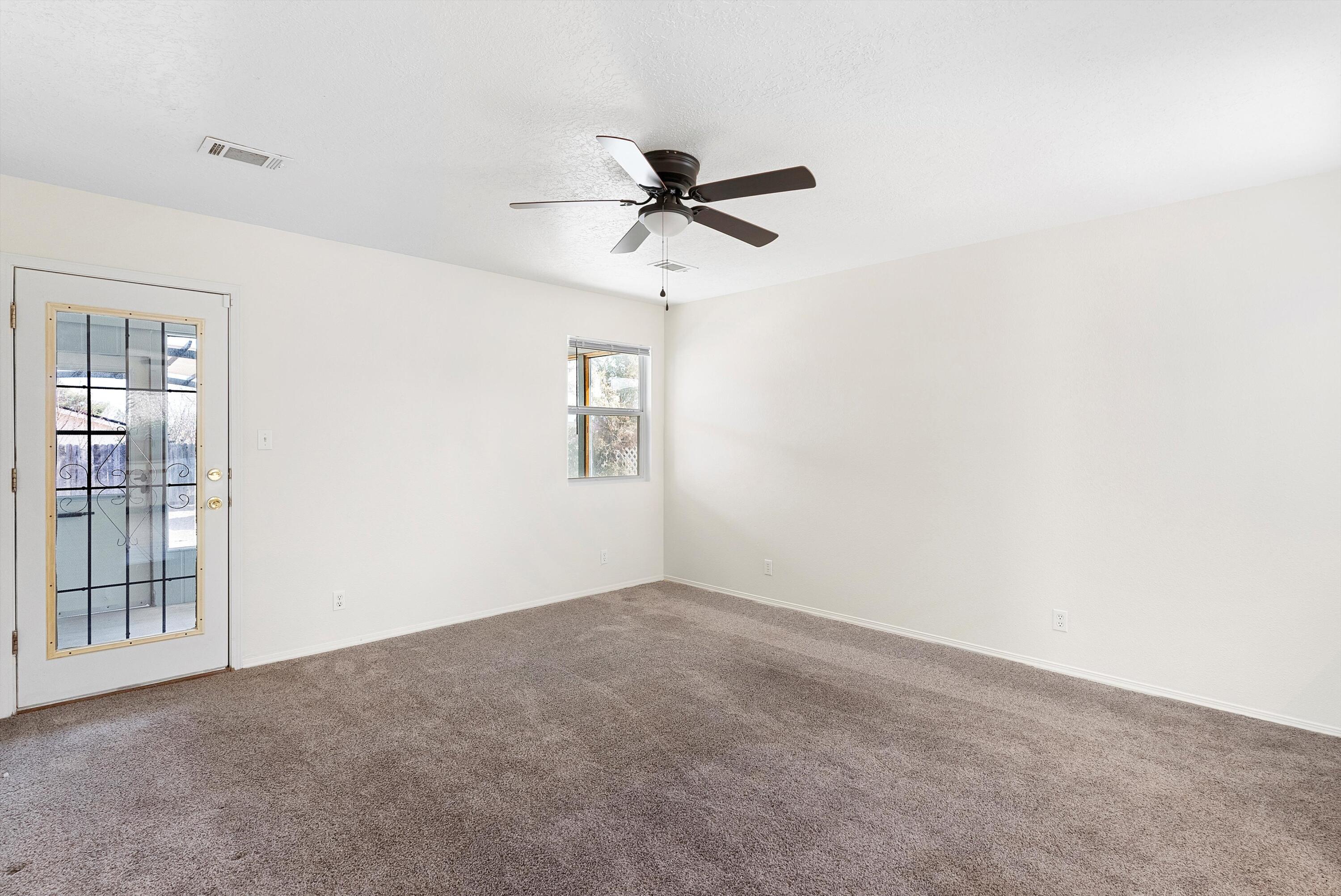 3004 Taos Meadows Drive NE