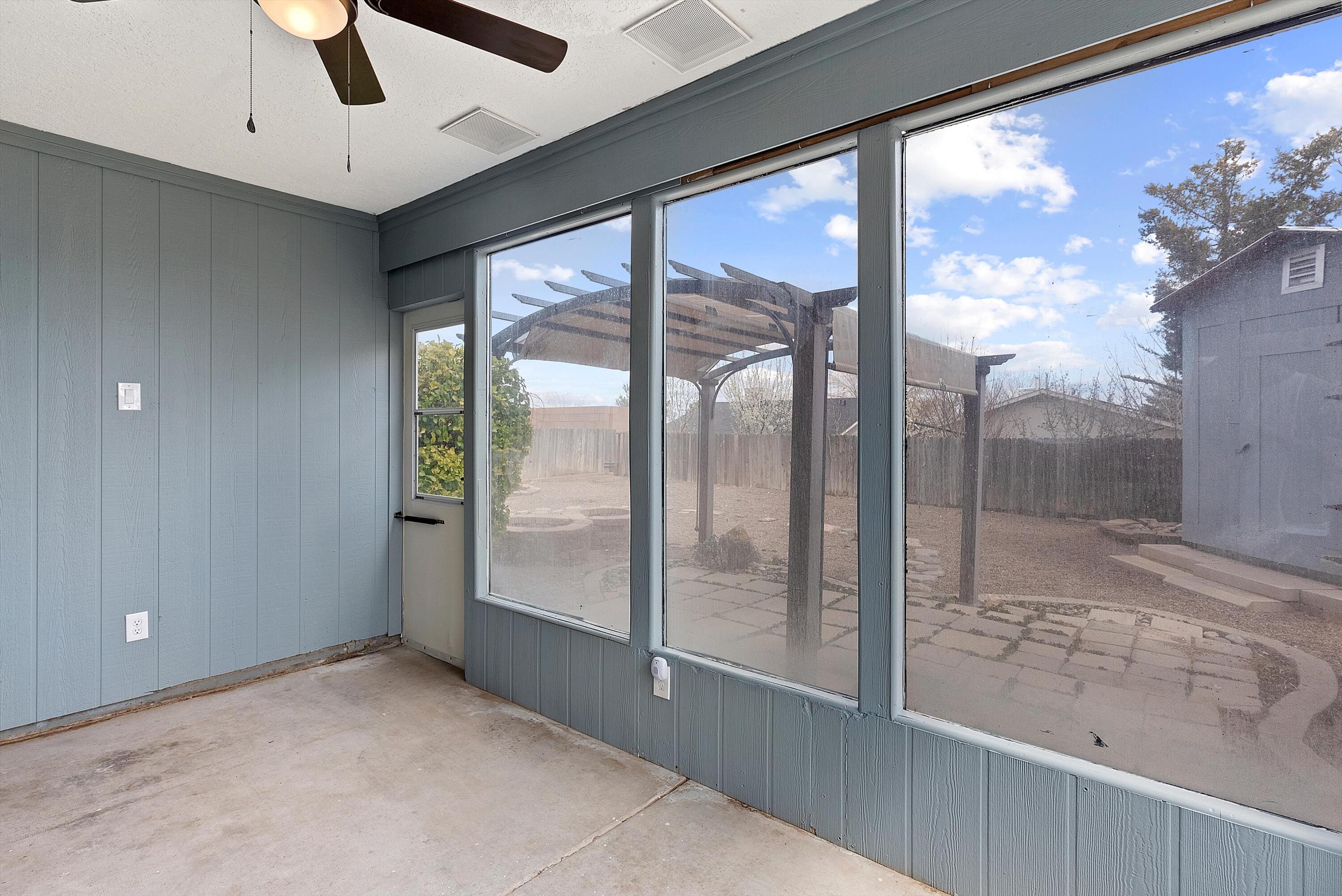 3004 Taos Meadows Drive NE