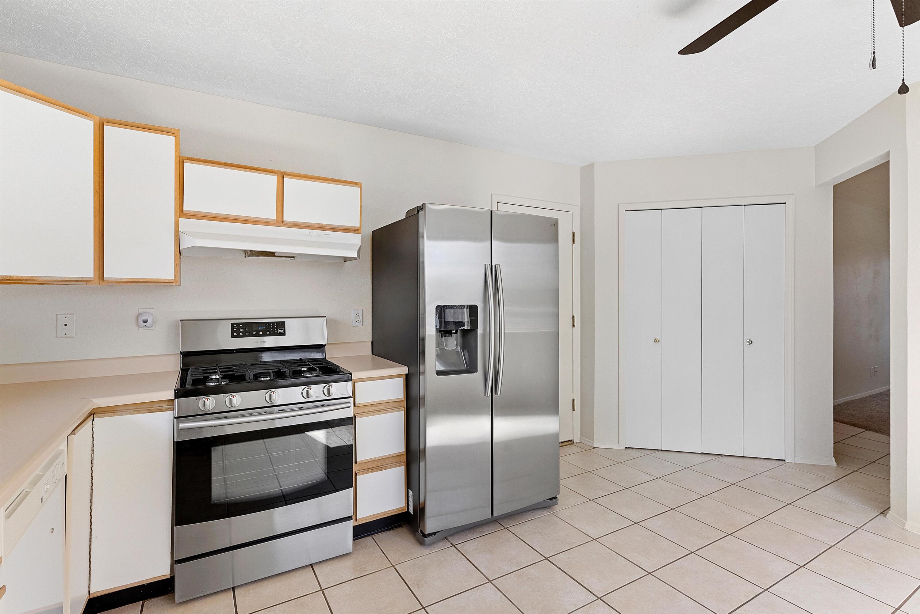 3004 Taos Meadows Drive NE