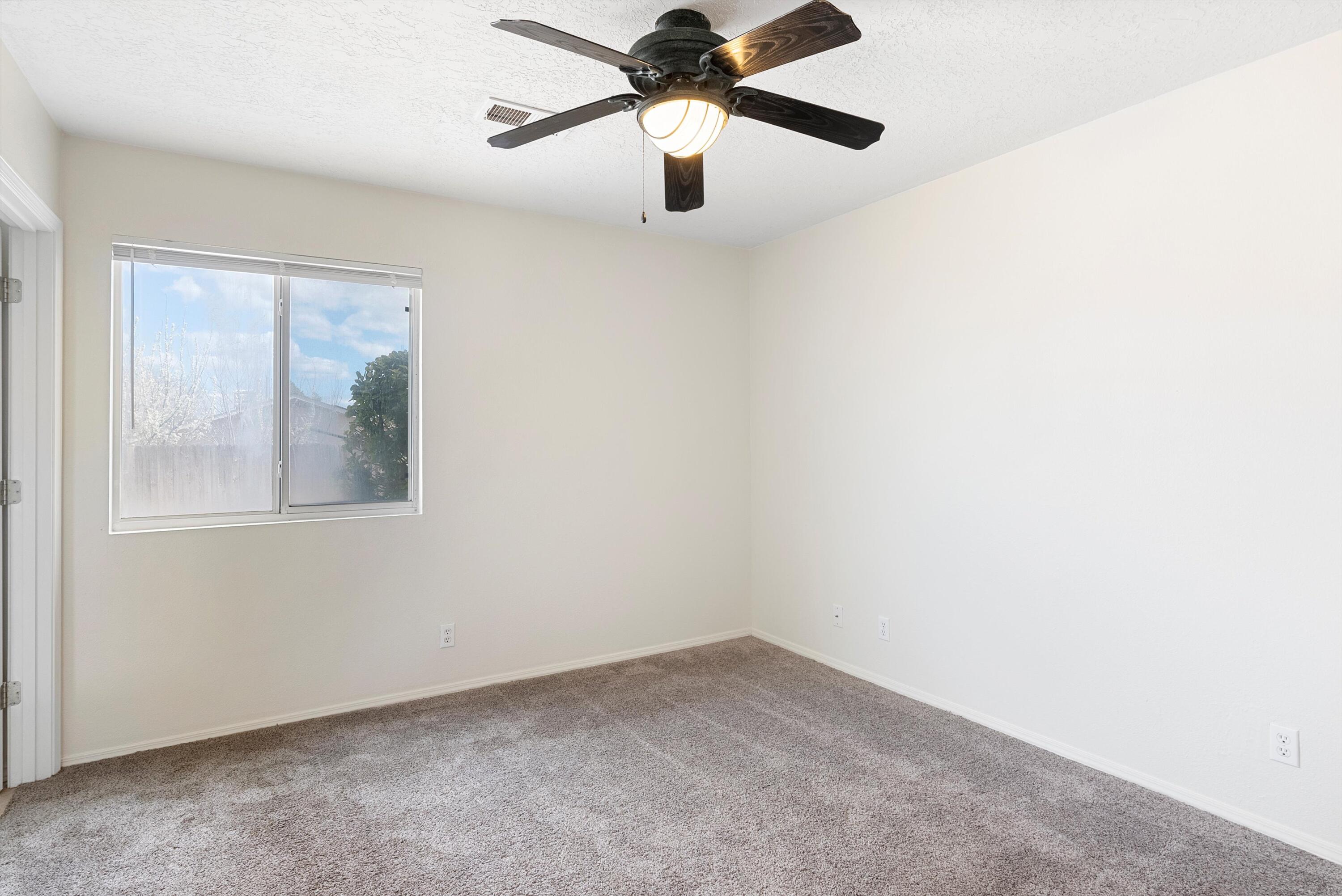 3004 Taos Meadows Drive NE