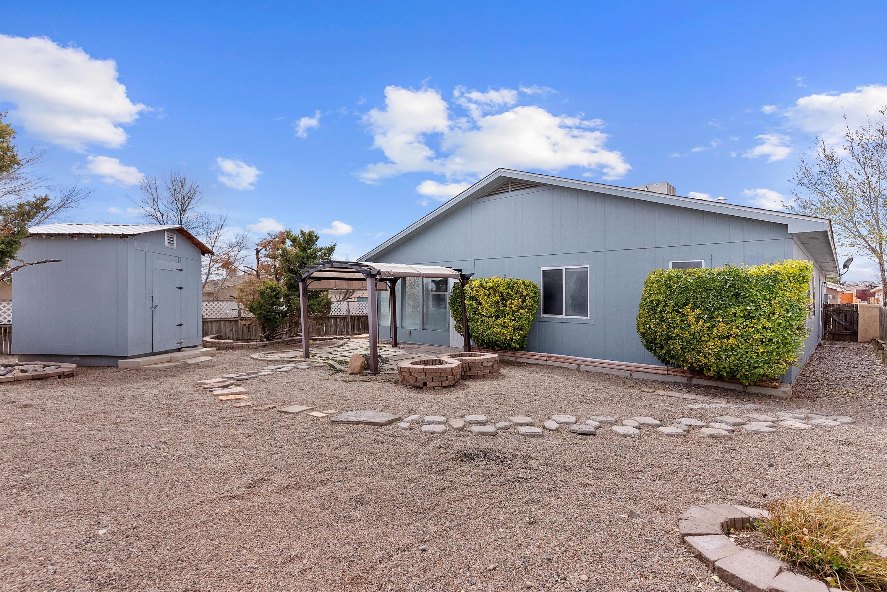 3004 Taos Meadows Drive NE