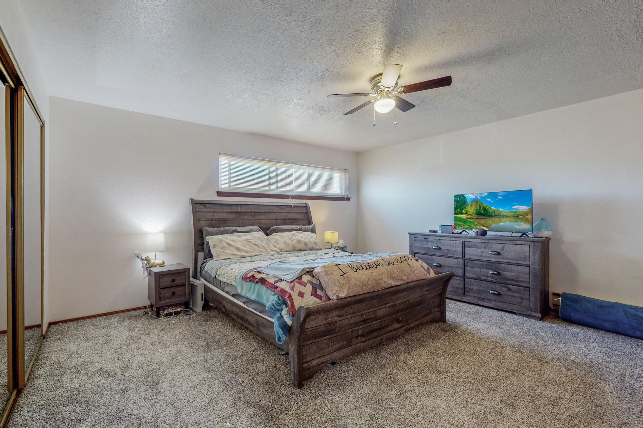 13412 Panorama Loop NE
