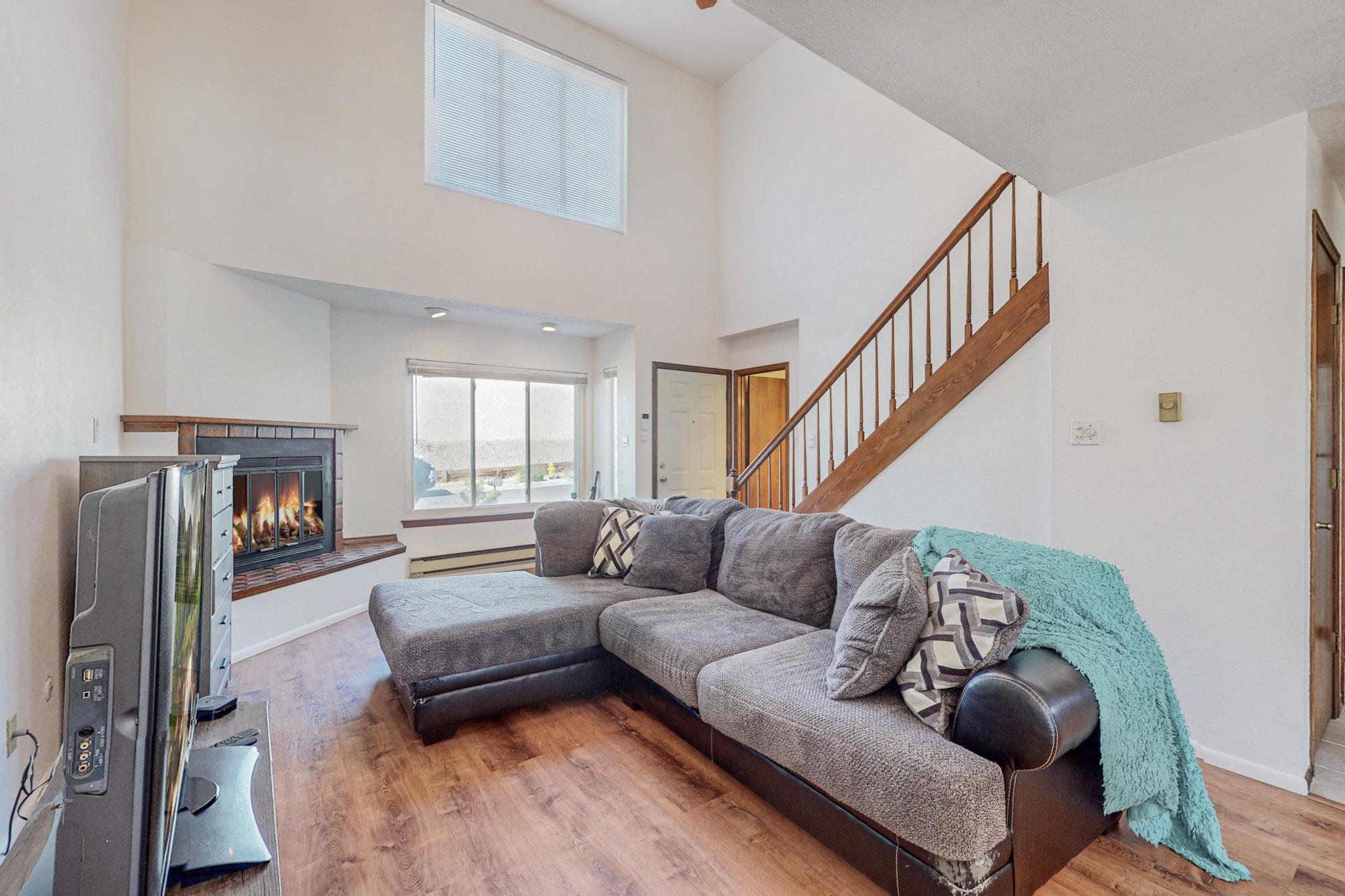 13412 Panorama Loop NE