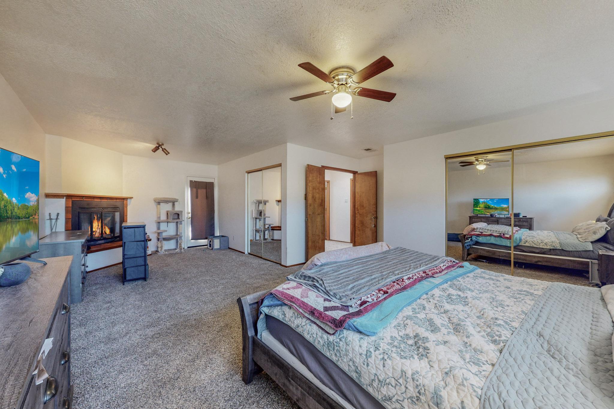 13412 Panorama Loop NE