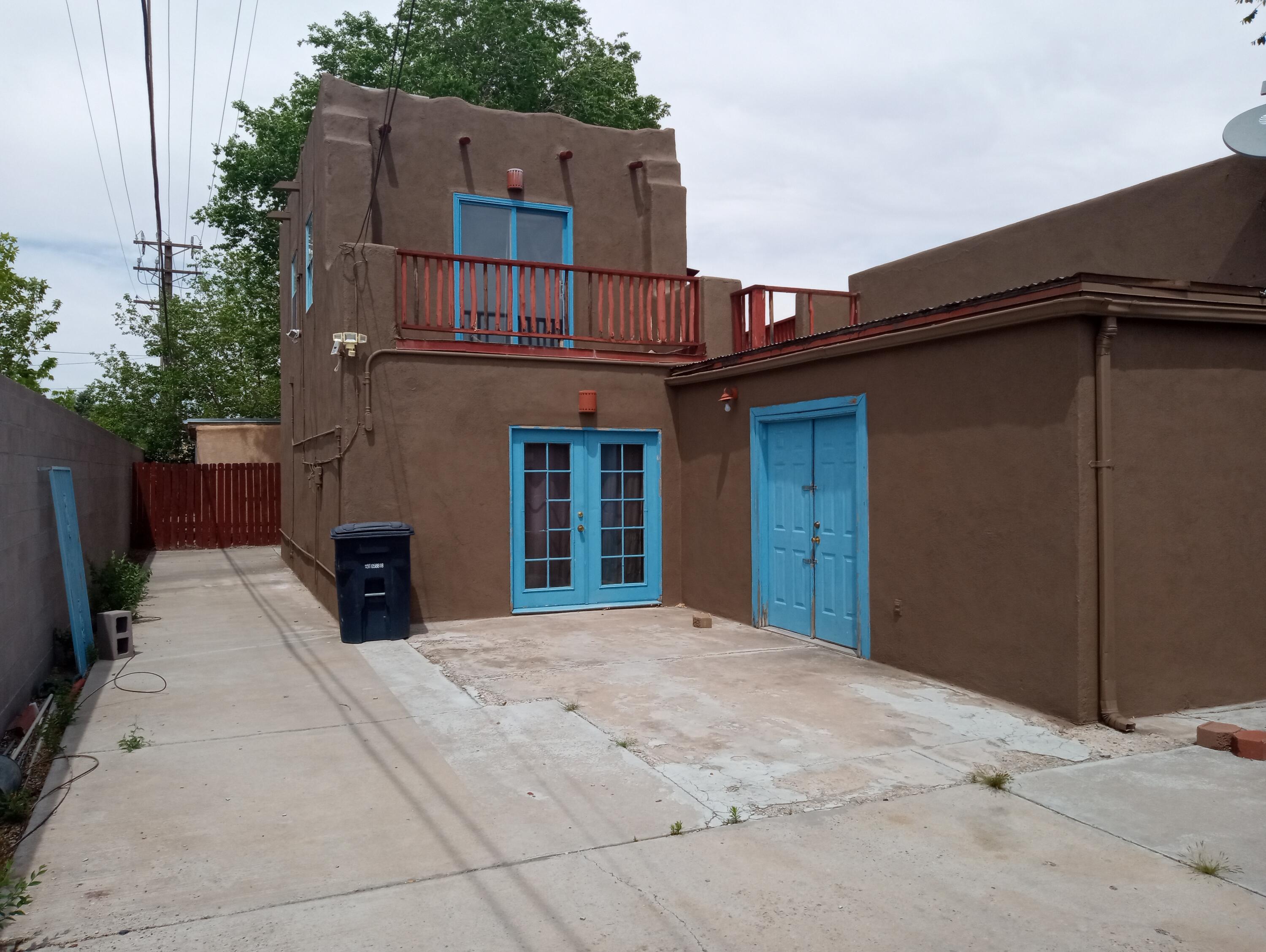 416 Palo Duro Avenue NW