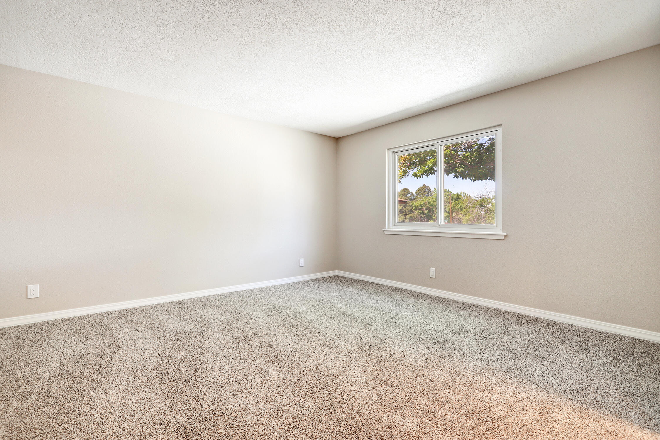 1108 Landman Drive NE