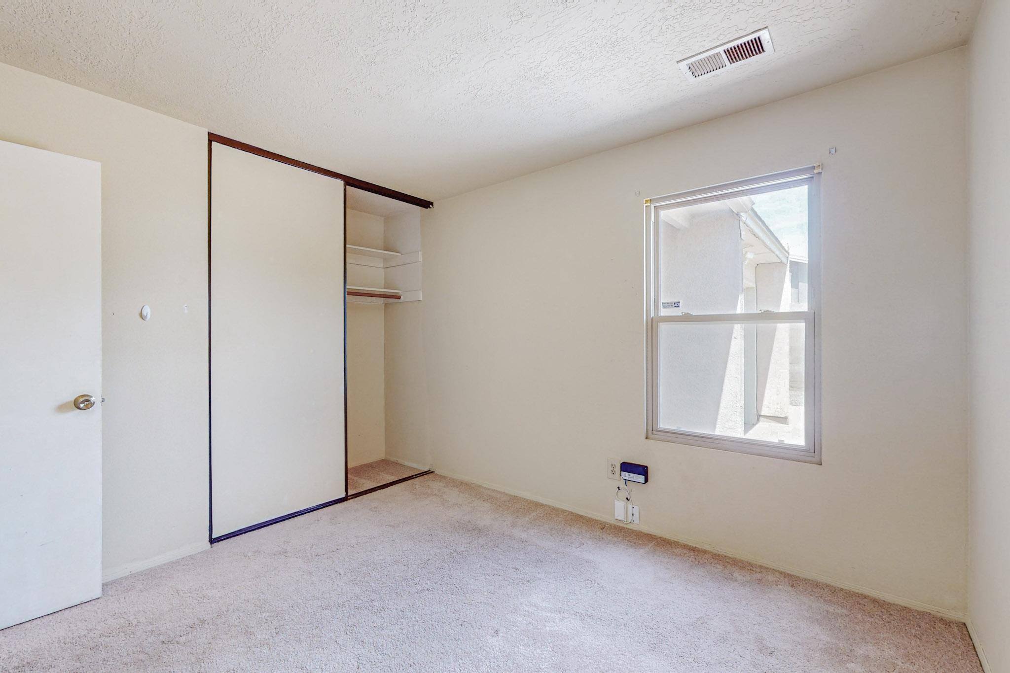 451 Stallion Road SE