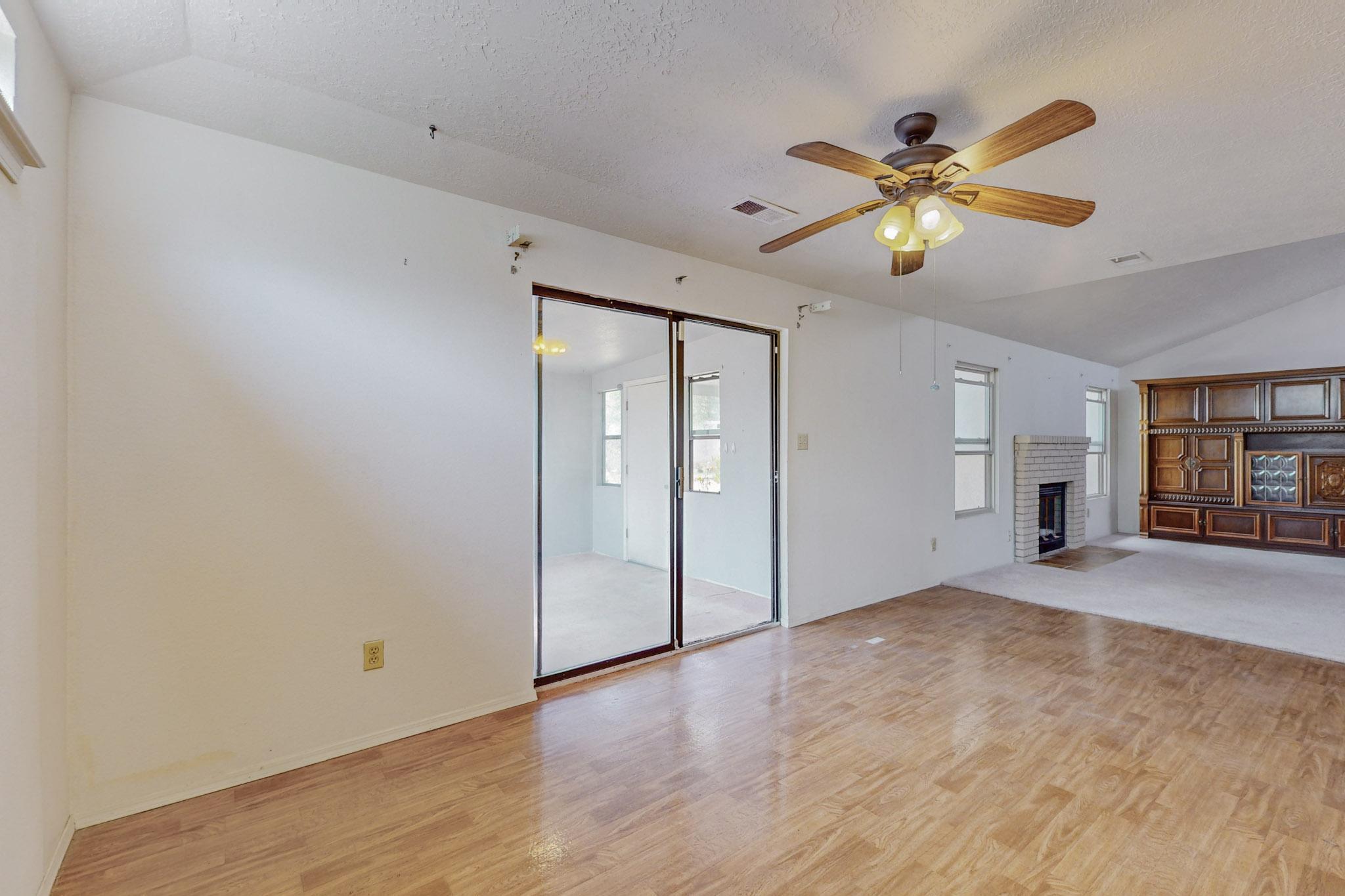 451 Stallion Road SE