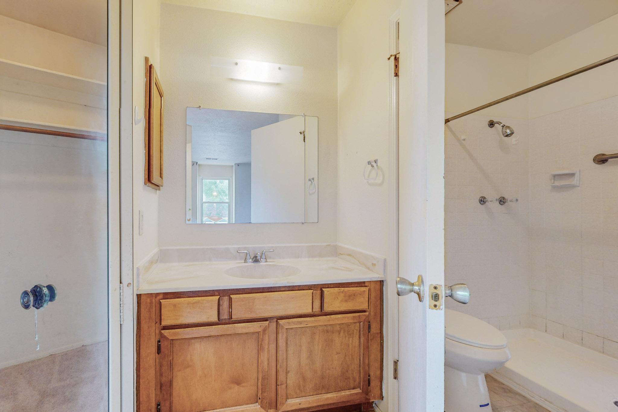 451 Stallion Road SE