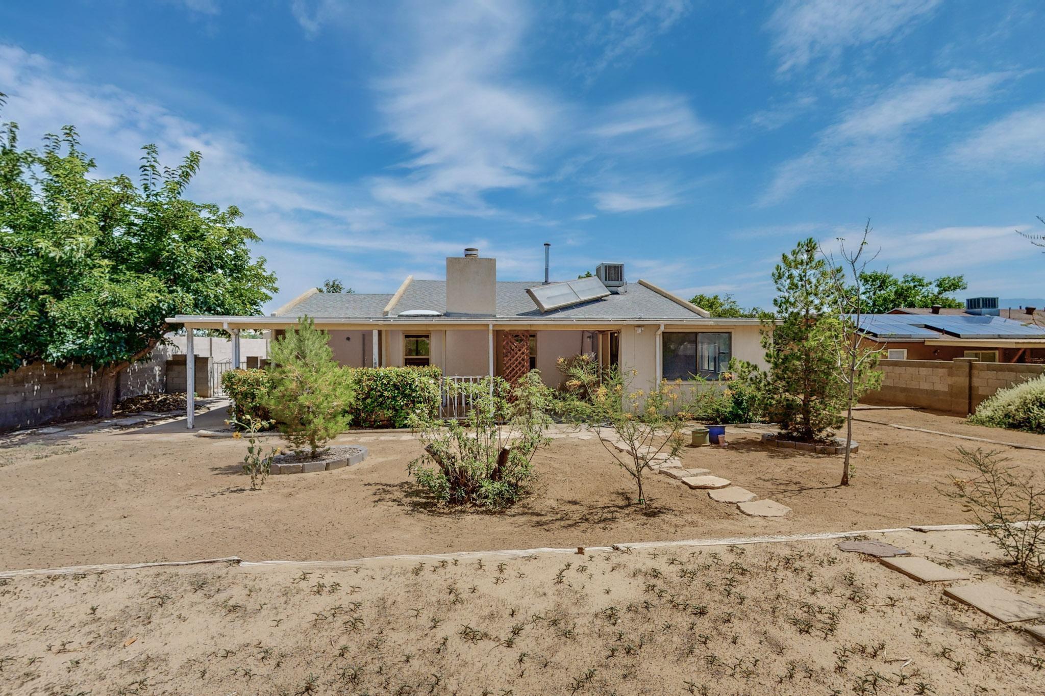 451 Stallion Road SE