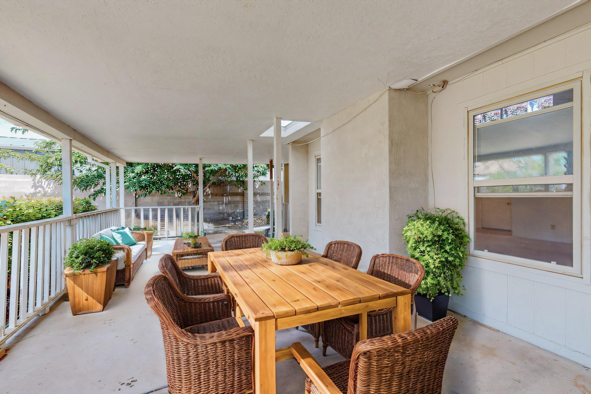 451 Stallion Road SE