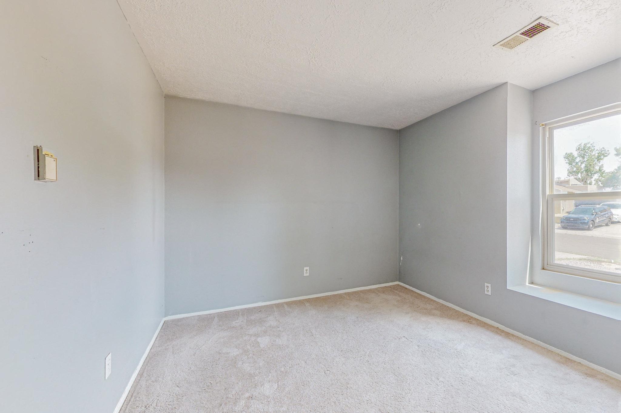 451 Stallion Road SE