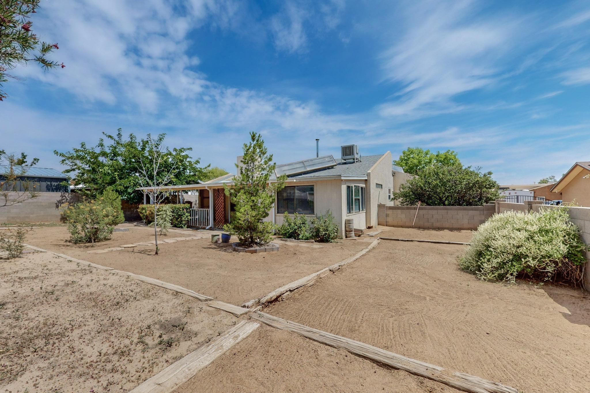 451 Stallion Road SE