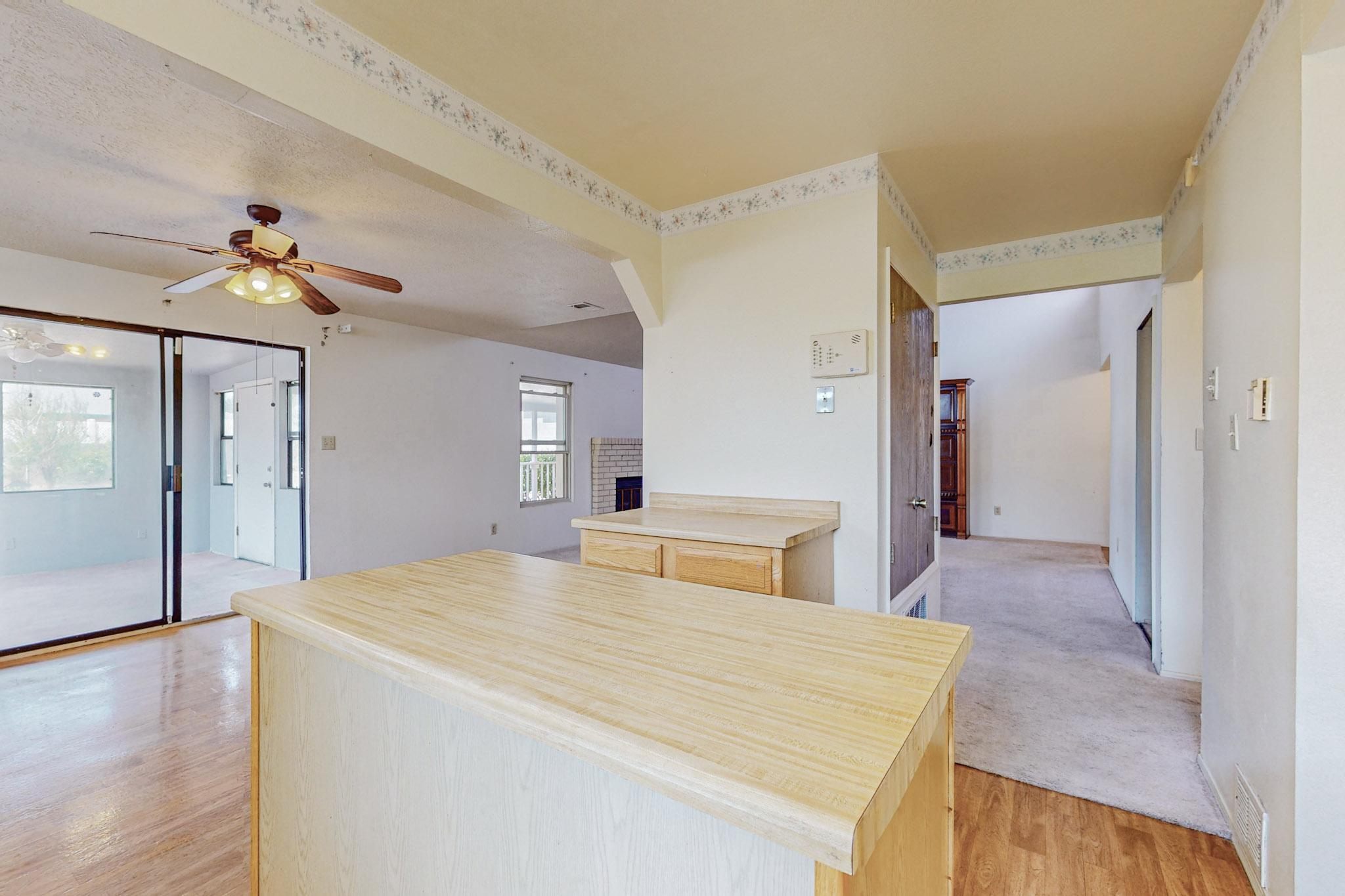 451 Stallion Road SE