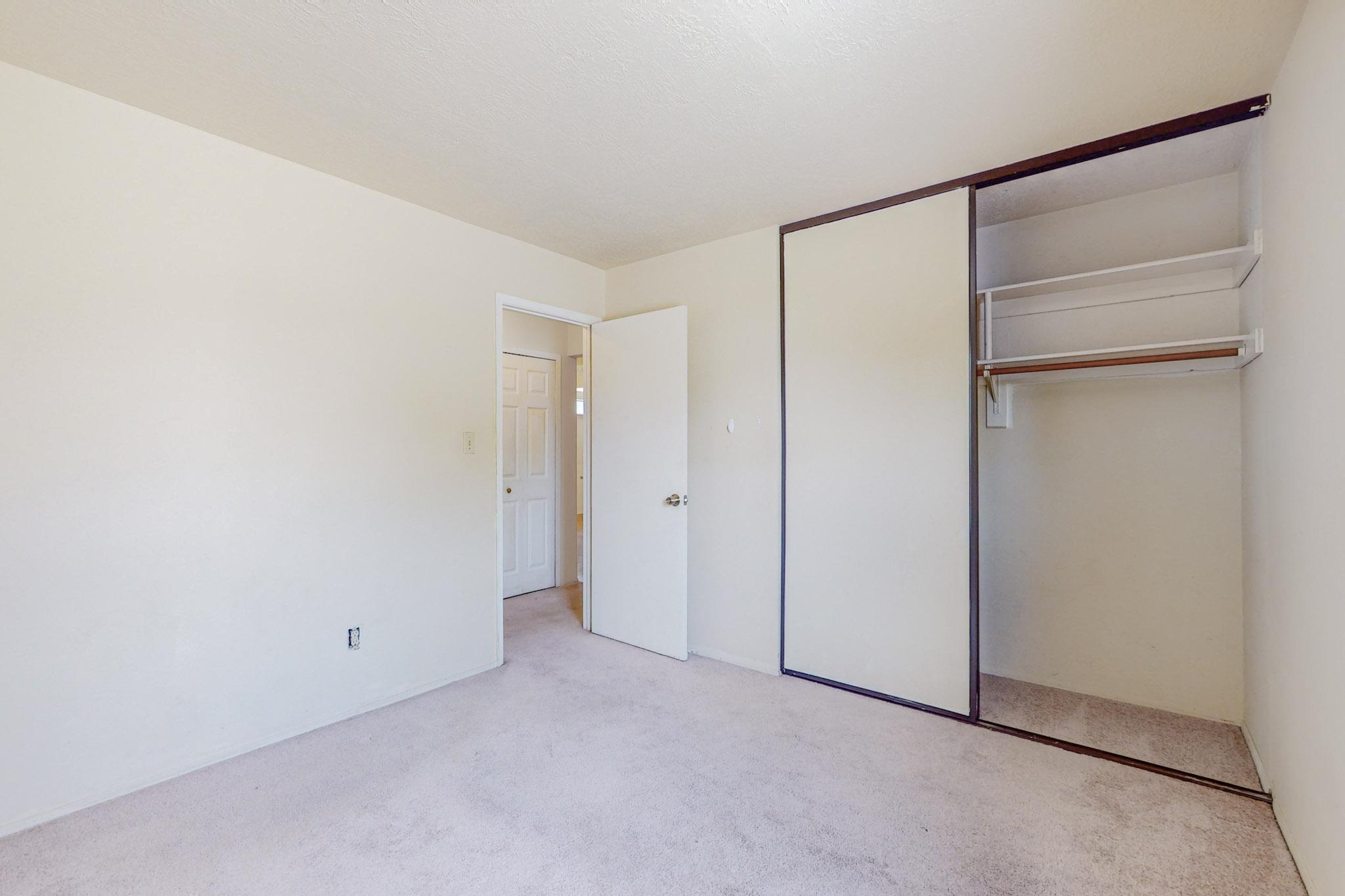 451 Stallion Road SE