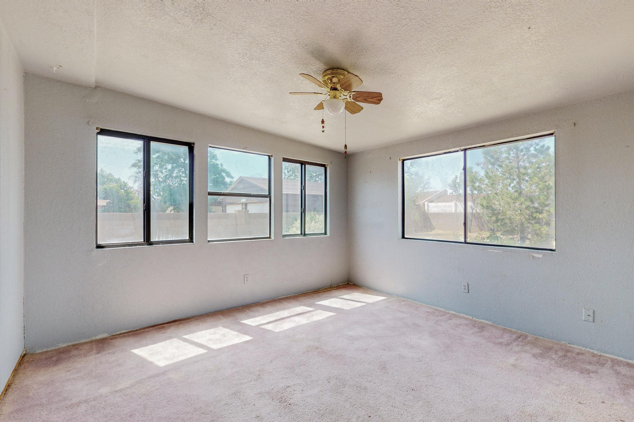 451 Stallion Road SE