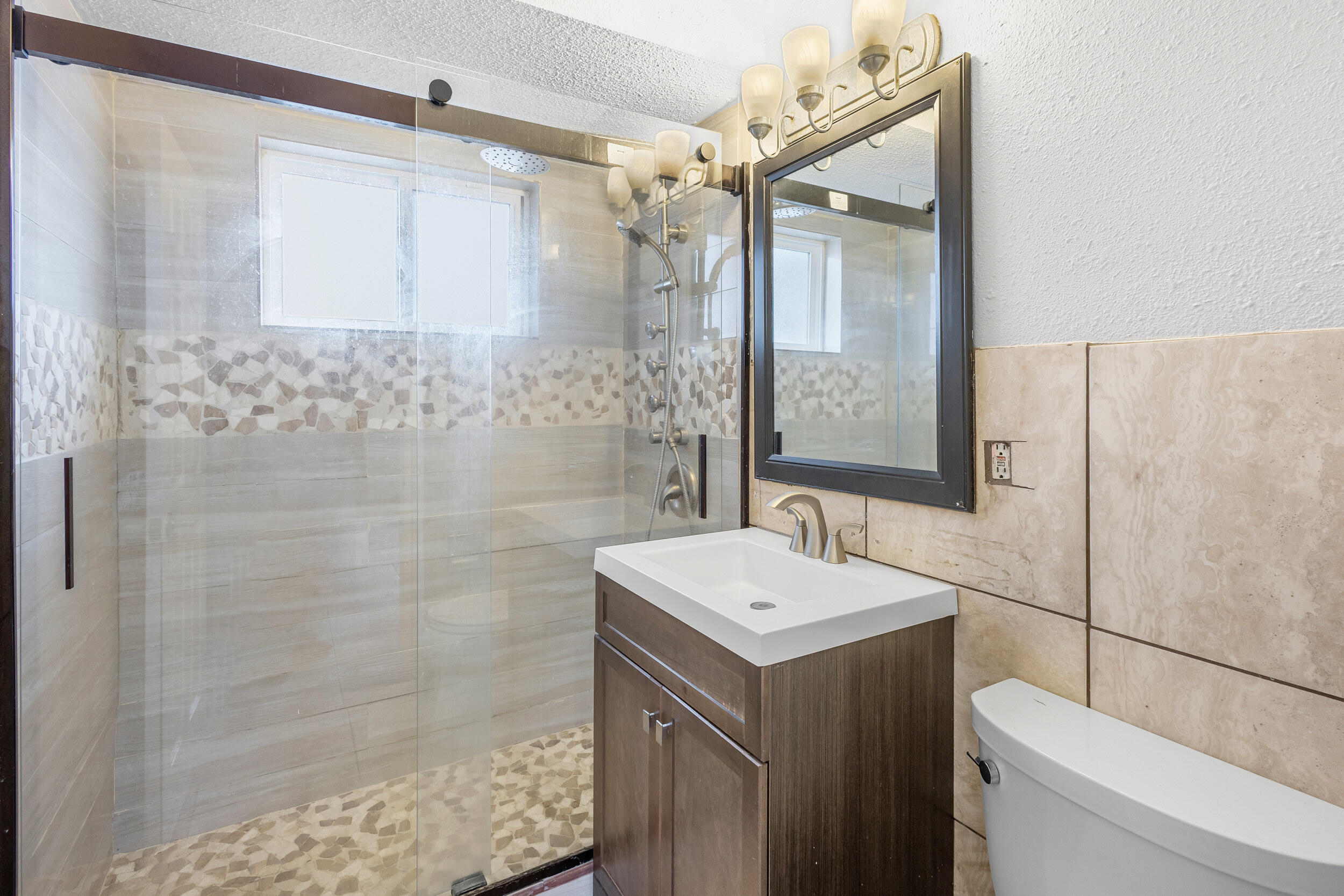 1710 Daybreak Road SE