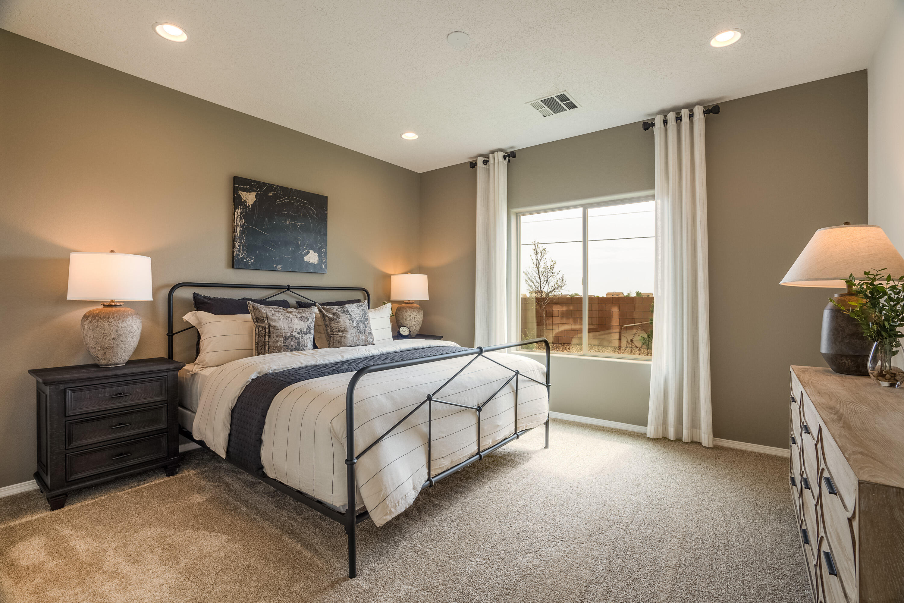 176 Prism Avenue SW