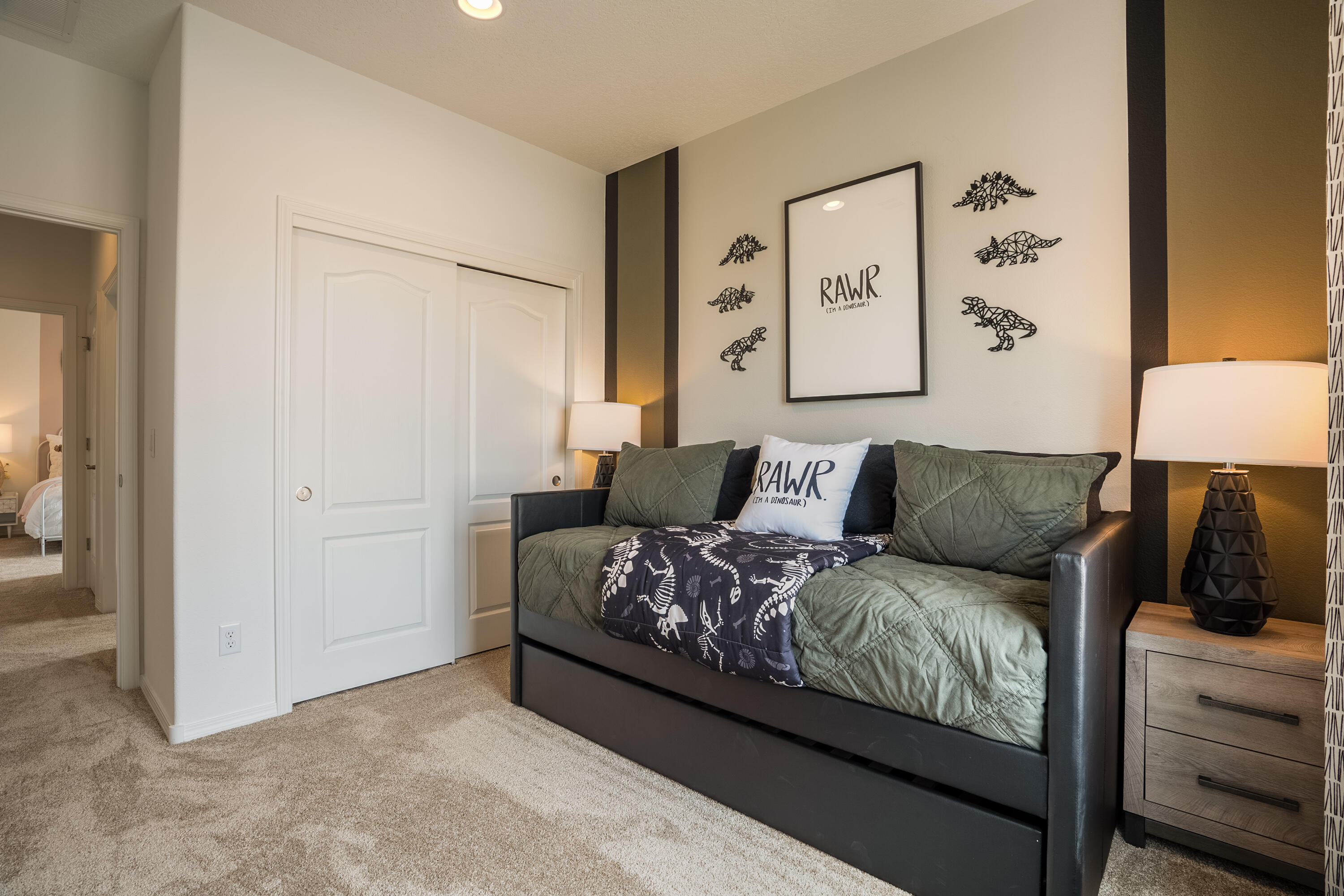 176 Prism Avenue SW