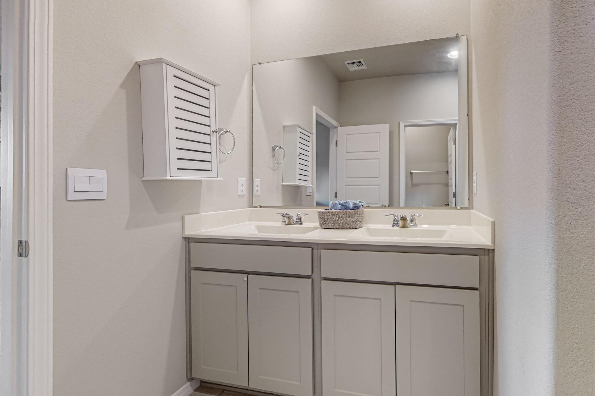 4863 Longs Peak Road NE