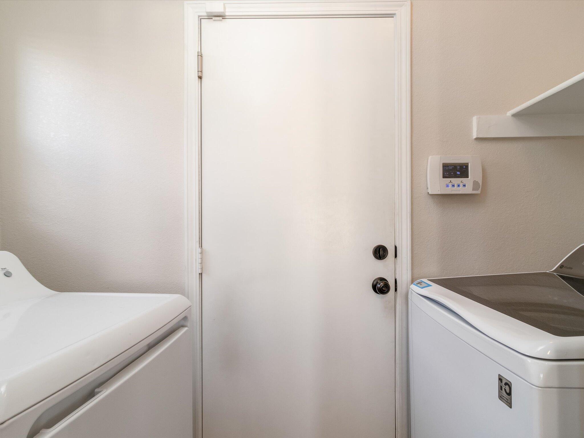 8019 Vista Estrella Lane SW