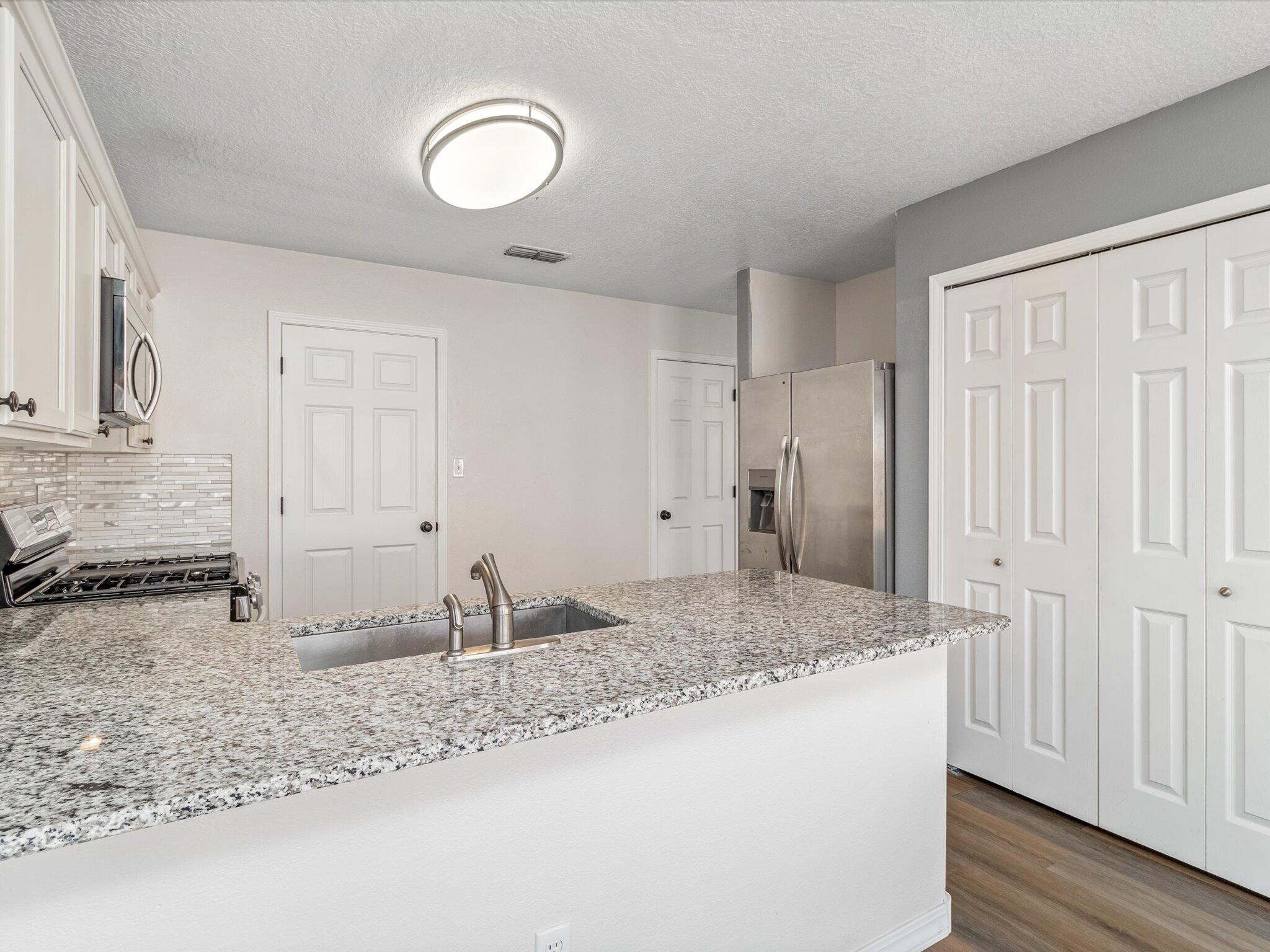 8019 Vista Estrella Lane SW