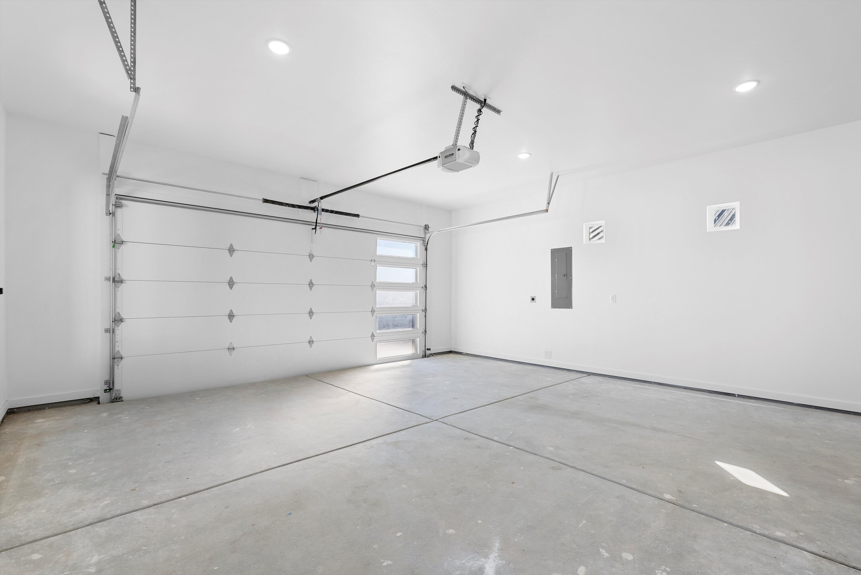 1541 Monterrey Road NE