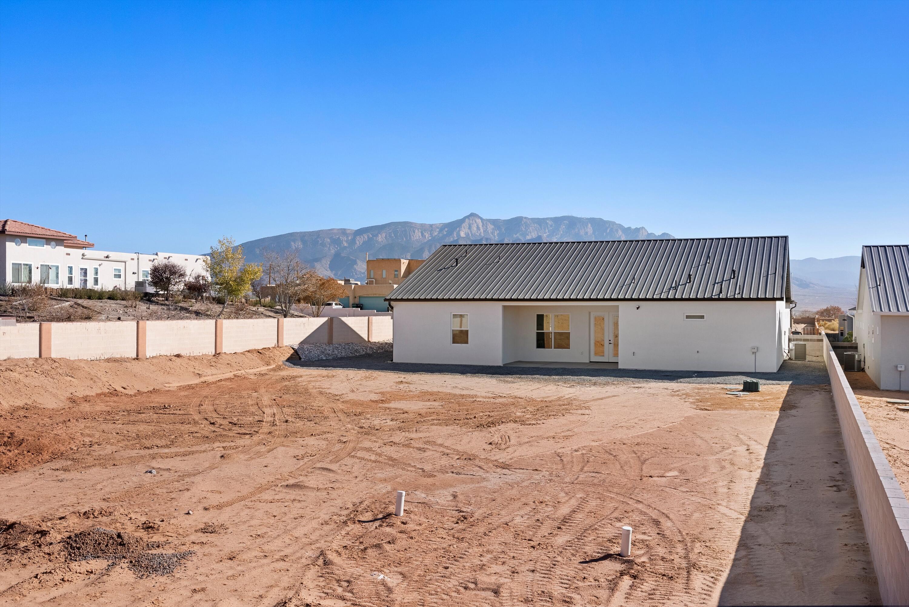 1541 Monterrey Road NE