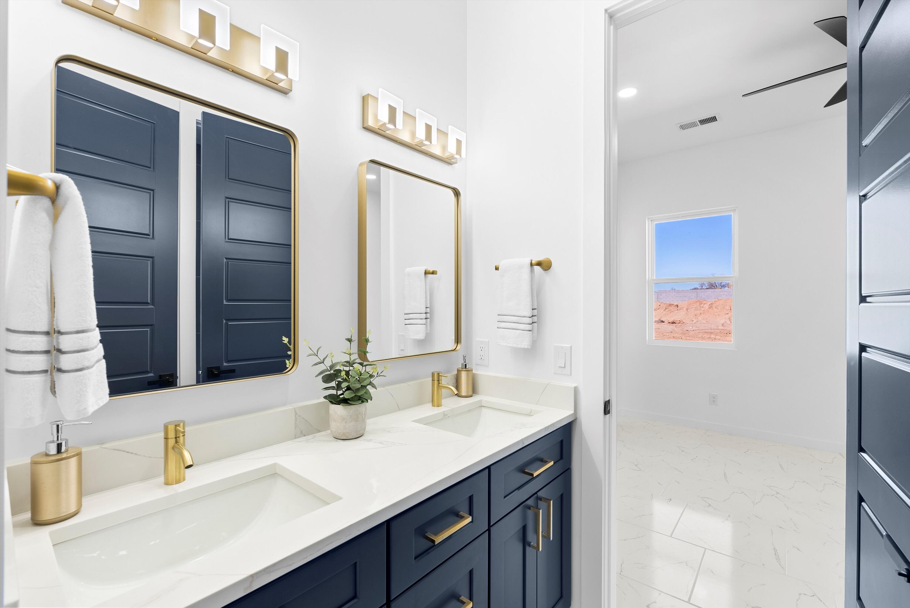 1541 Monterrey Road NE