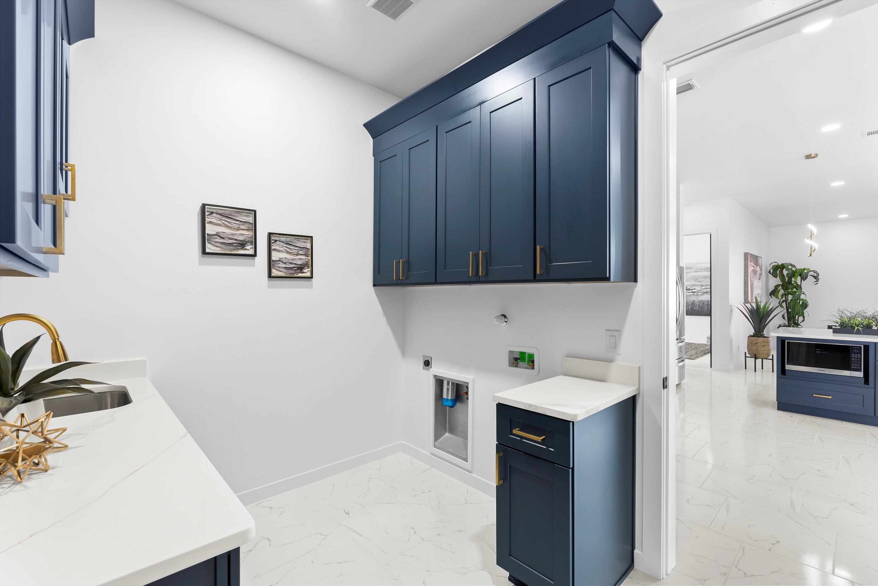 1541 Monterrey Road NE