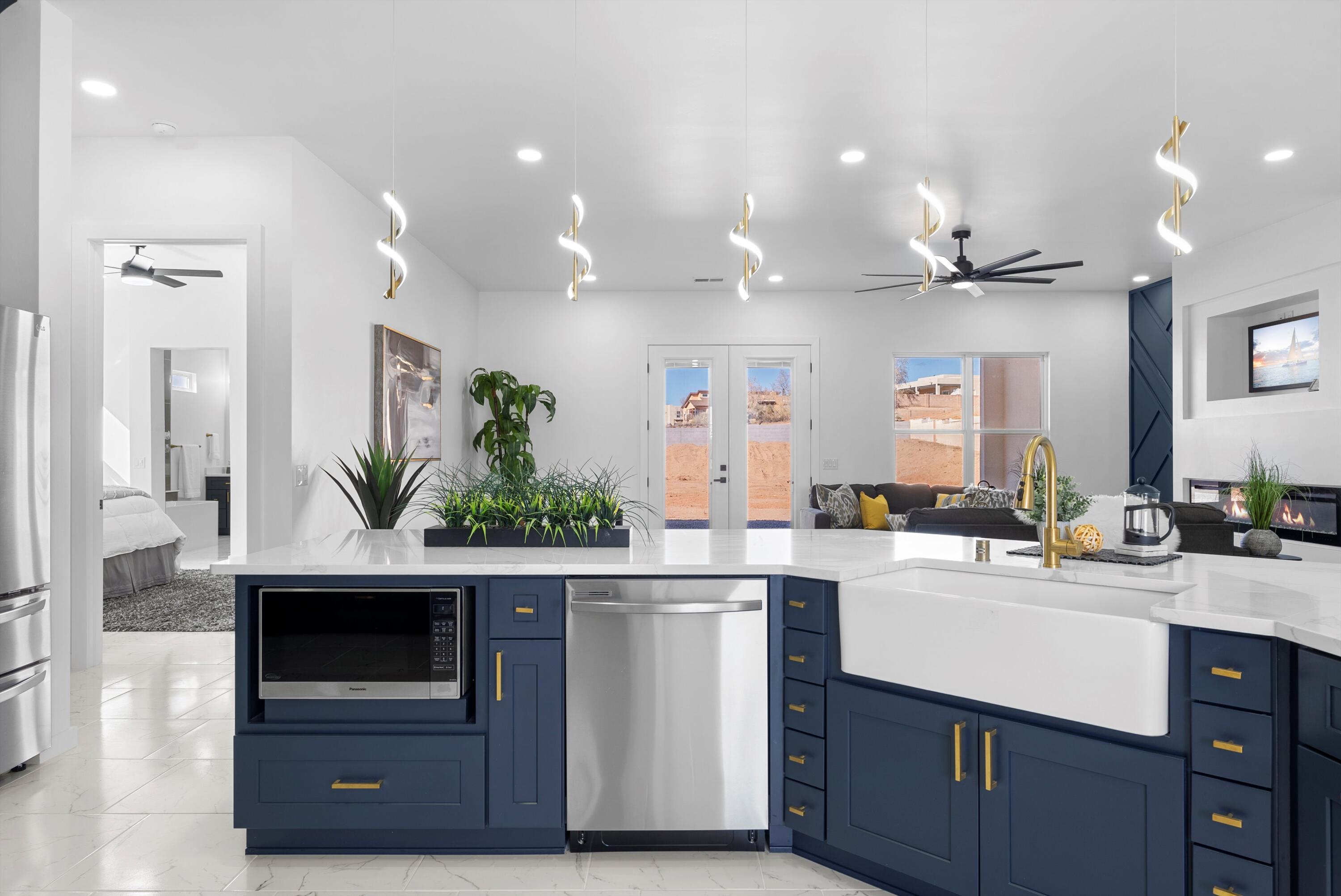 1541 Monterrey Road NE