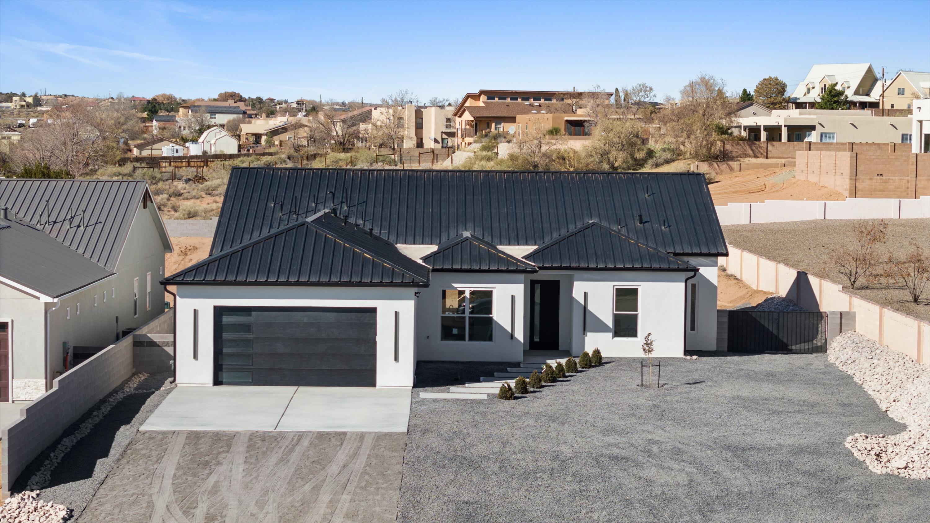 1541 Monterrey Road NE